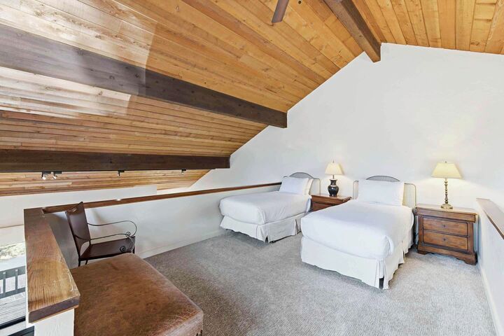 #118 - Loft with Bed