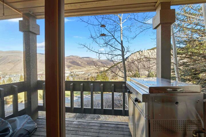 #118 - Balcony