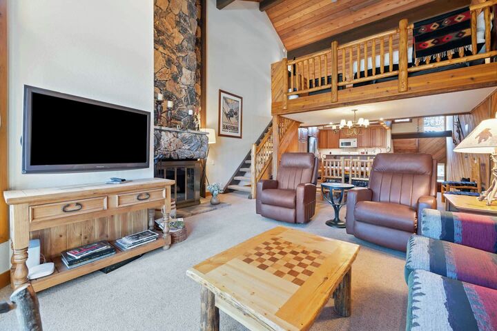 #84 - Living Area