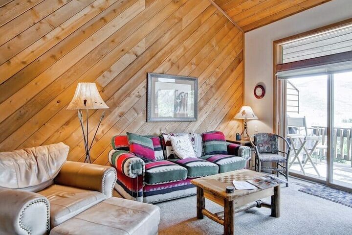 #84 - Living Area