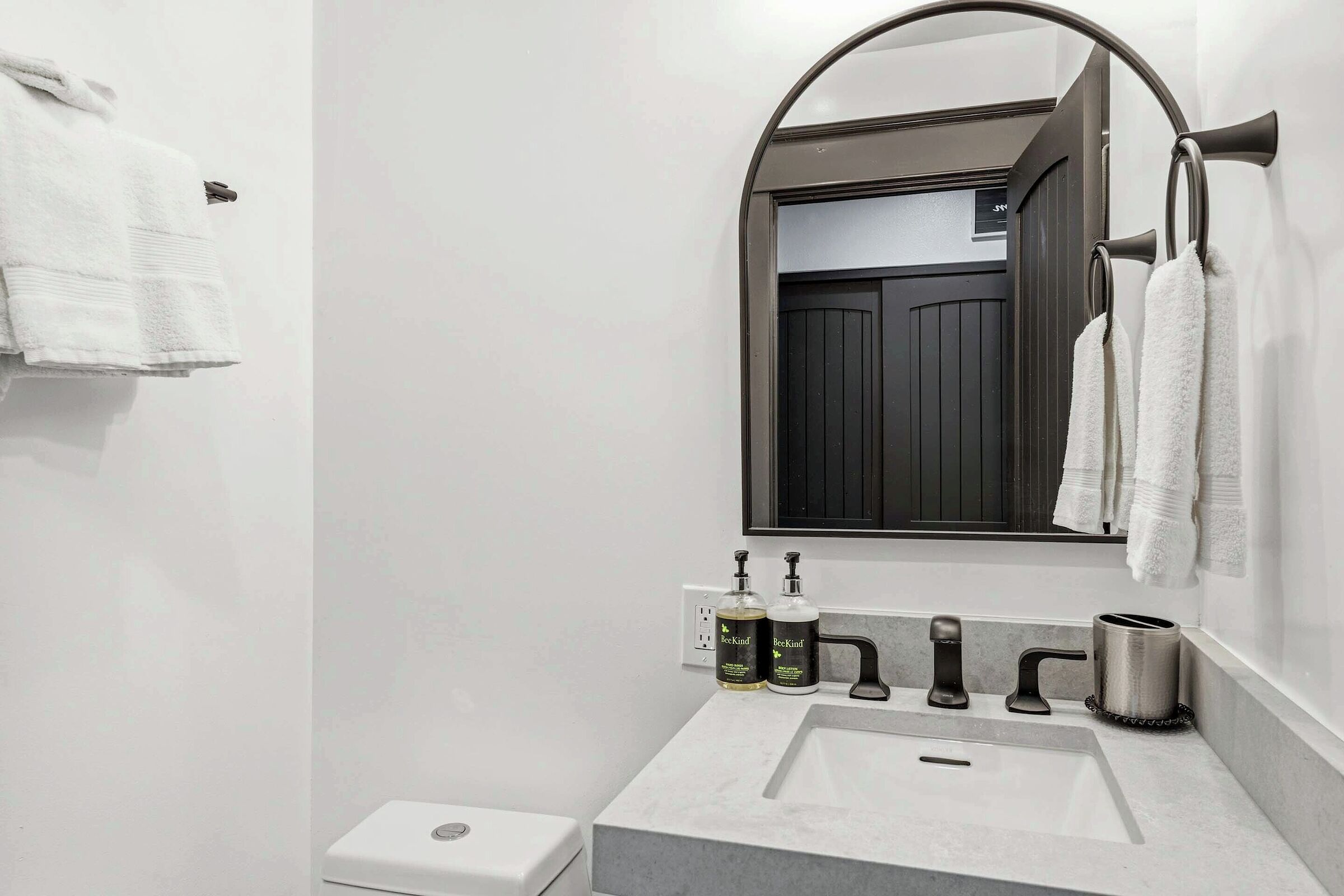 #86 - Bathroom