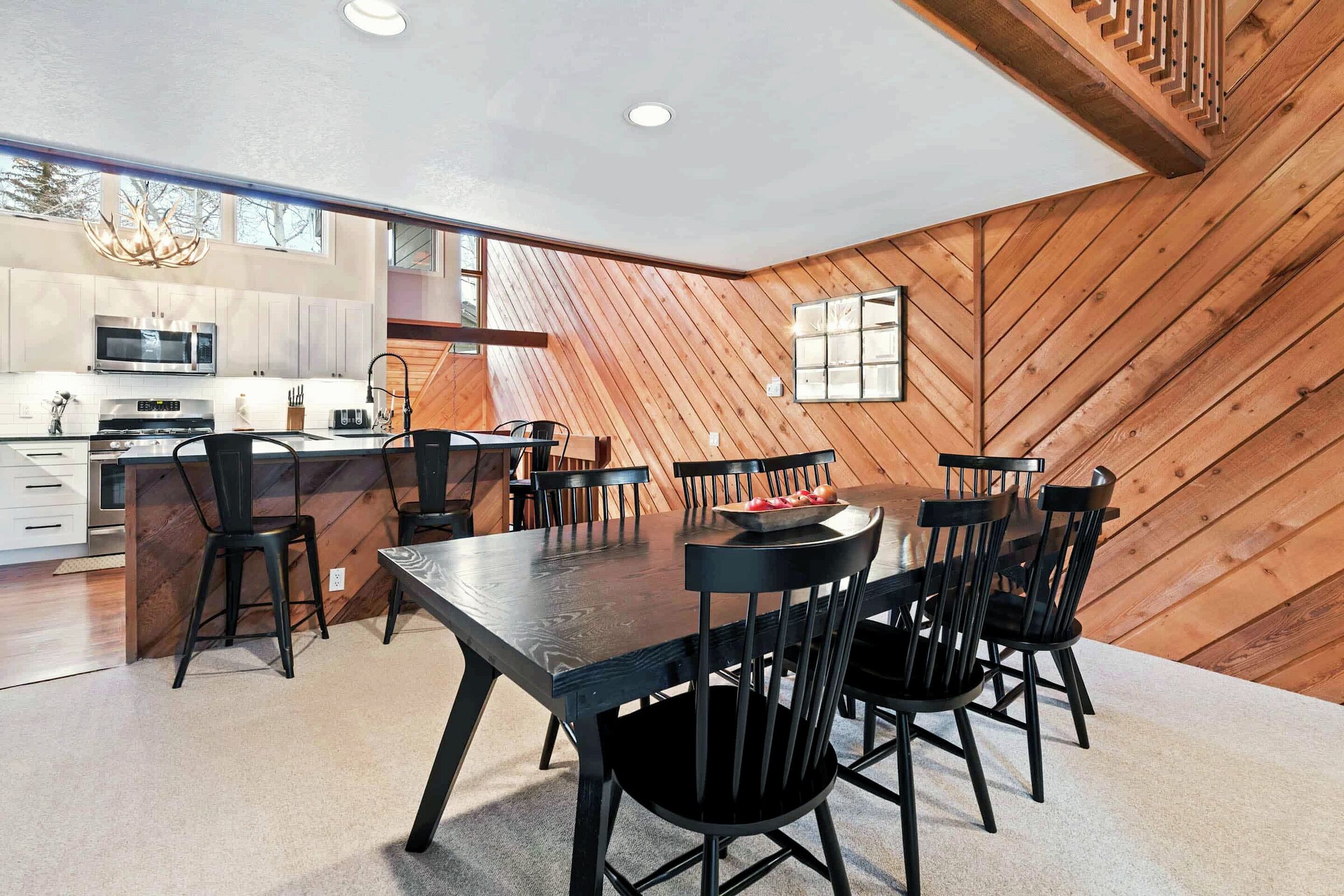 #105 - Dining Area & Kitchen