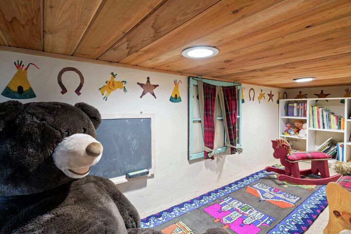 #192 - Children's Play Room