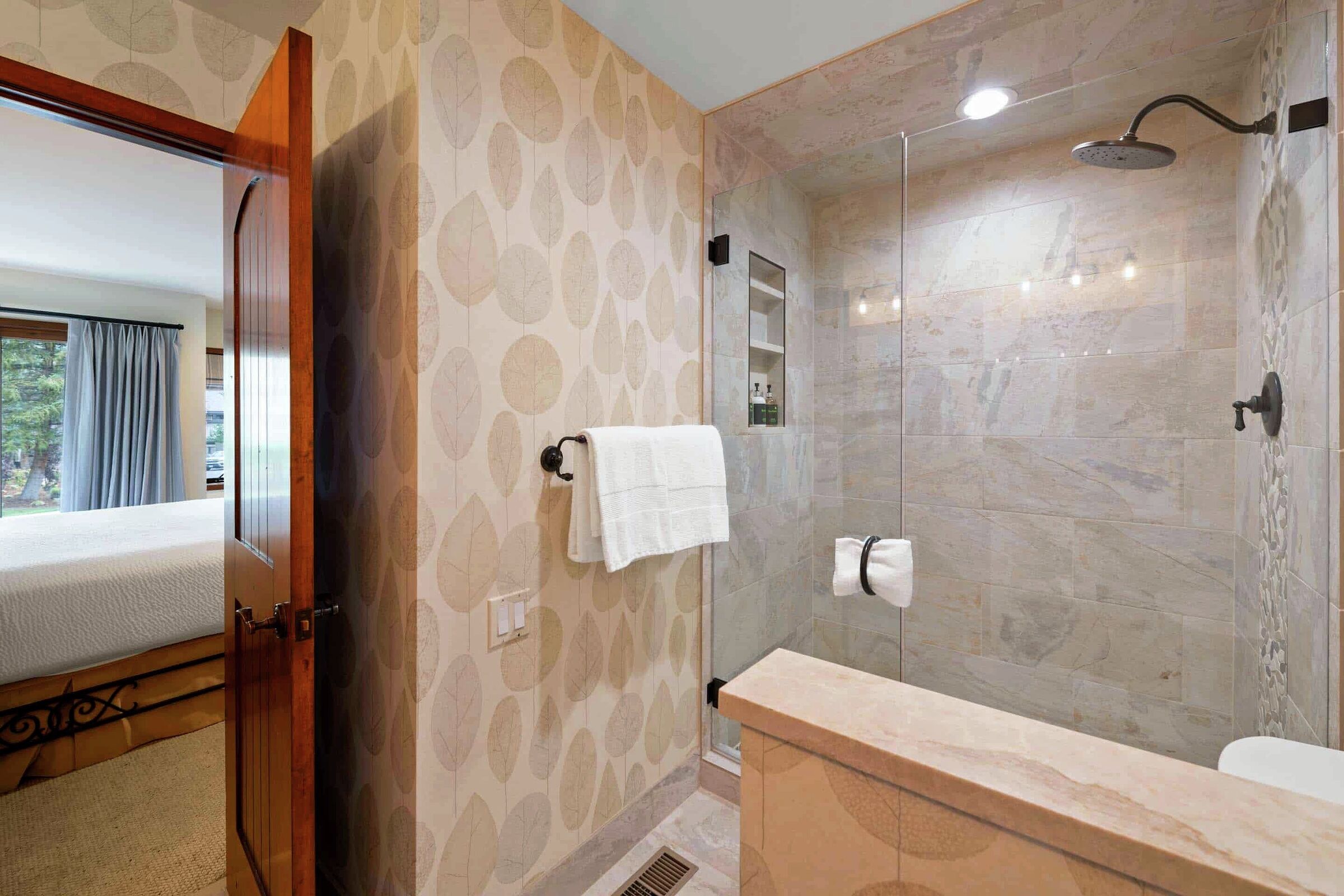Master Ensuite Bathroom