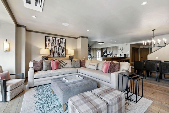 #09 - Living Area