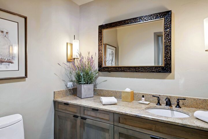 #09 - Bathroom