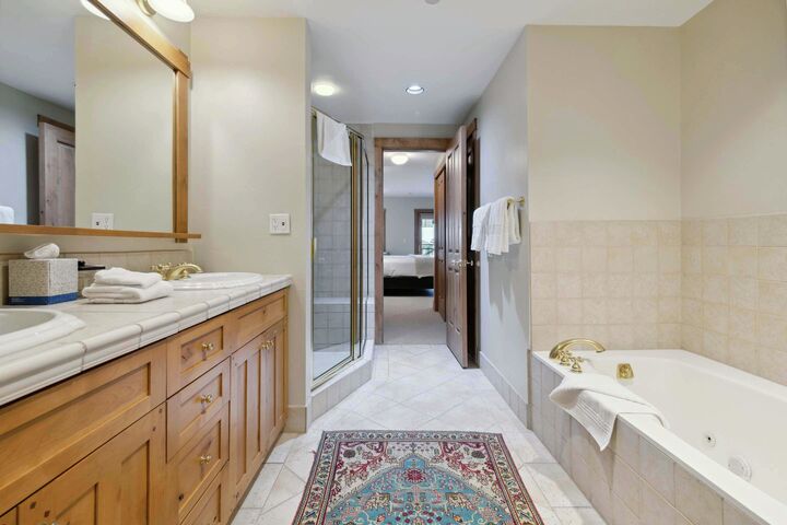 #219 - Master Ensuite Bathroom