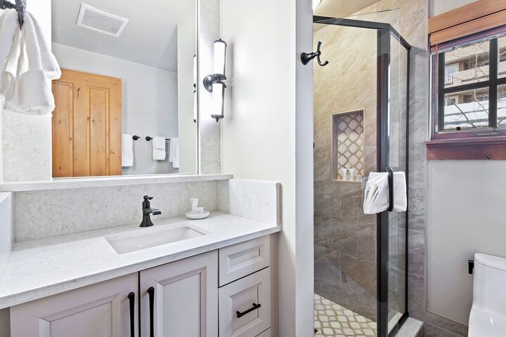 #225 - Bathroom