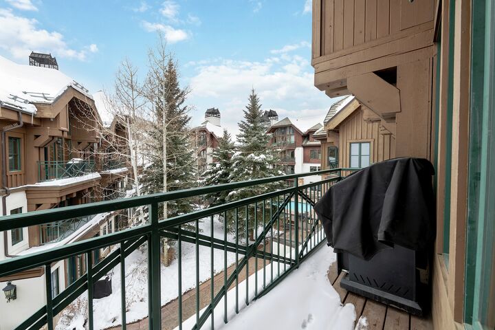 #225 - Balcony