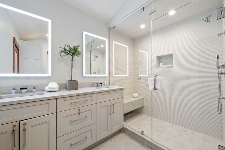 Master Ensuite Bathroom