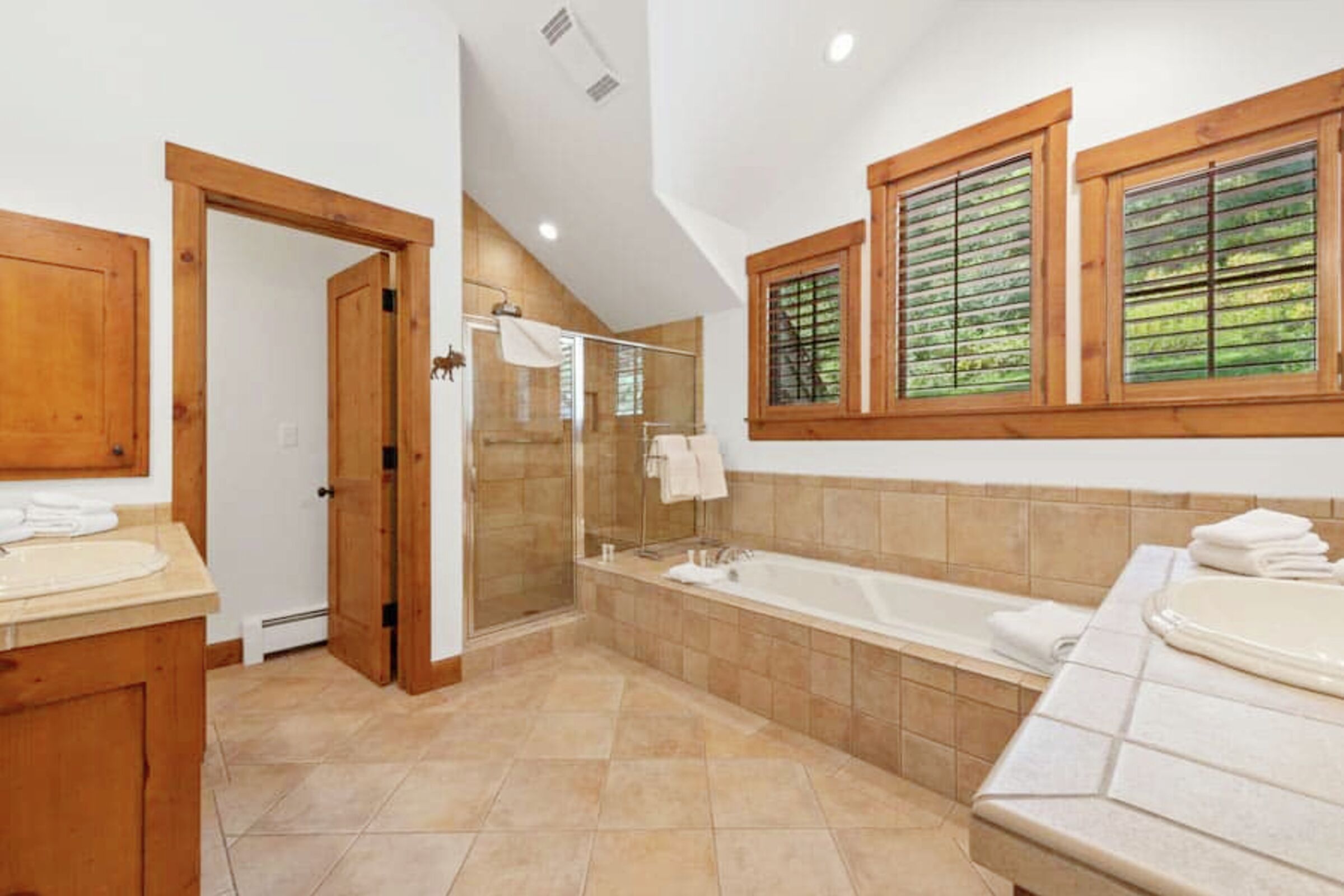 Master Ensuite Bathroom