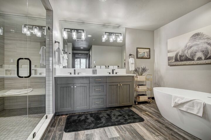 Master Ensuite Bathroom