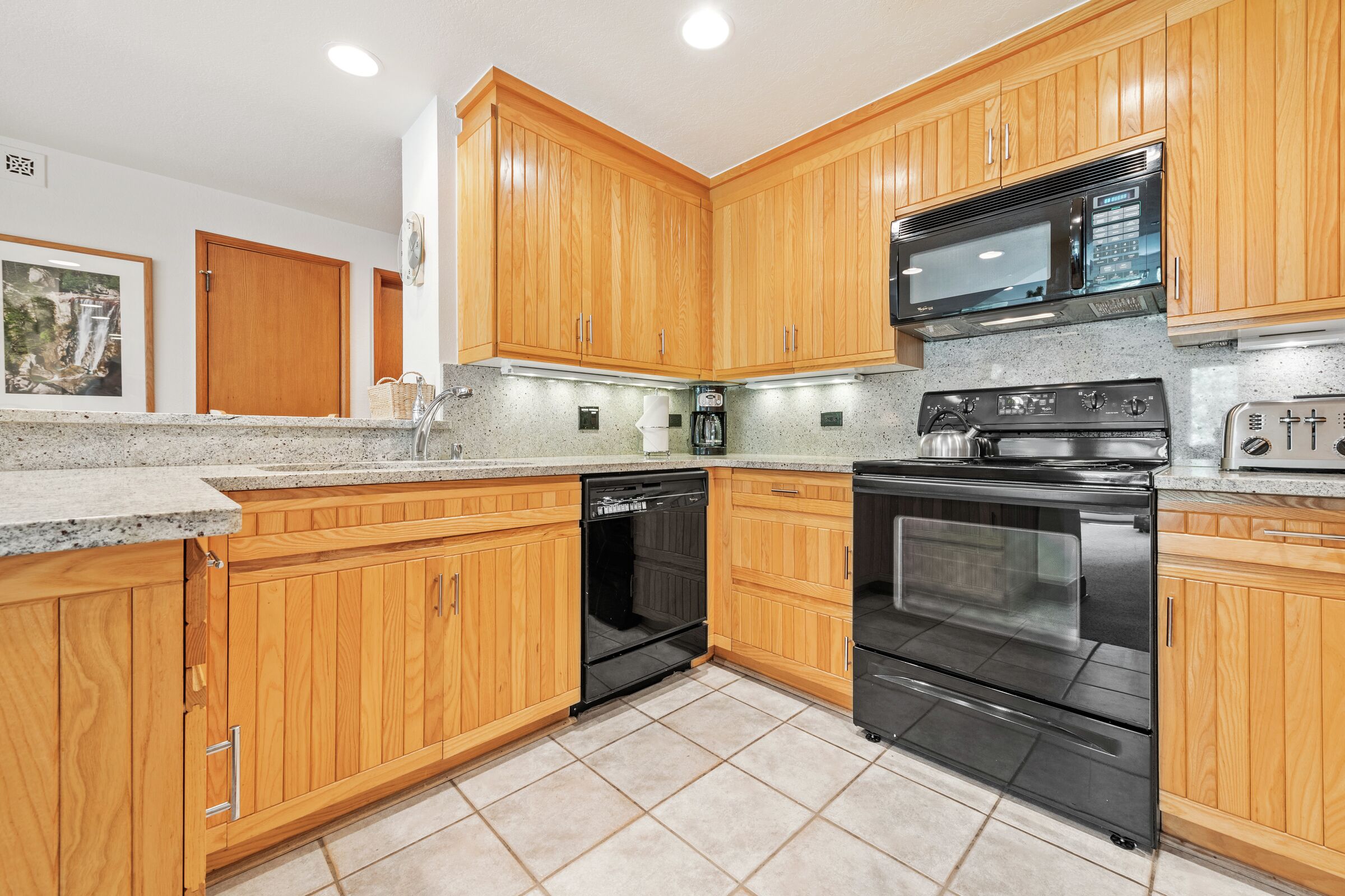 #B120 - Kitchen