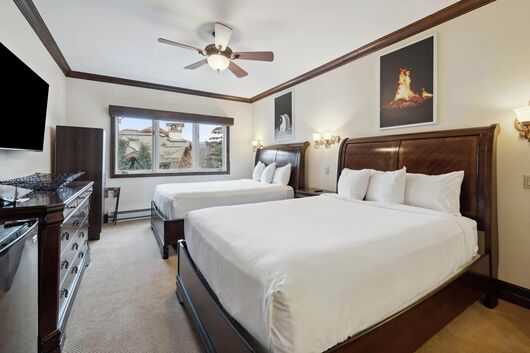Deluxe Lodge Room