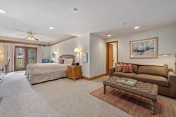 Deluxe Lodge Room