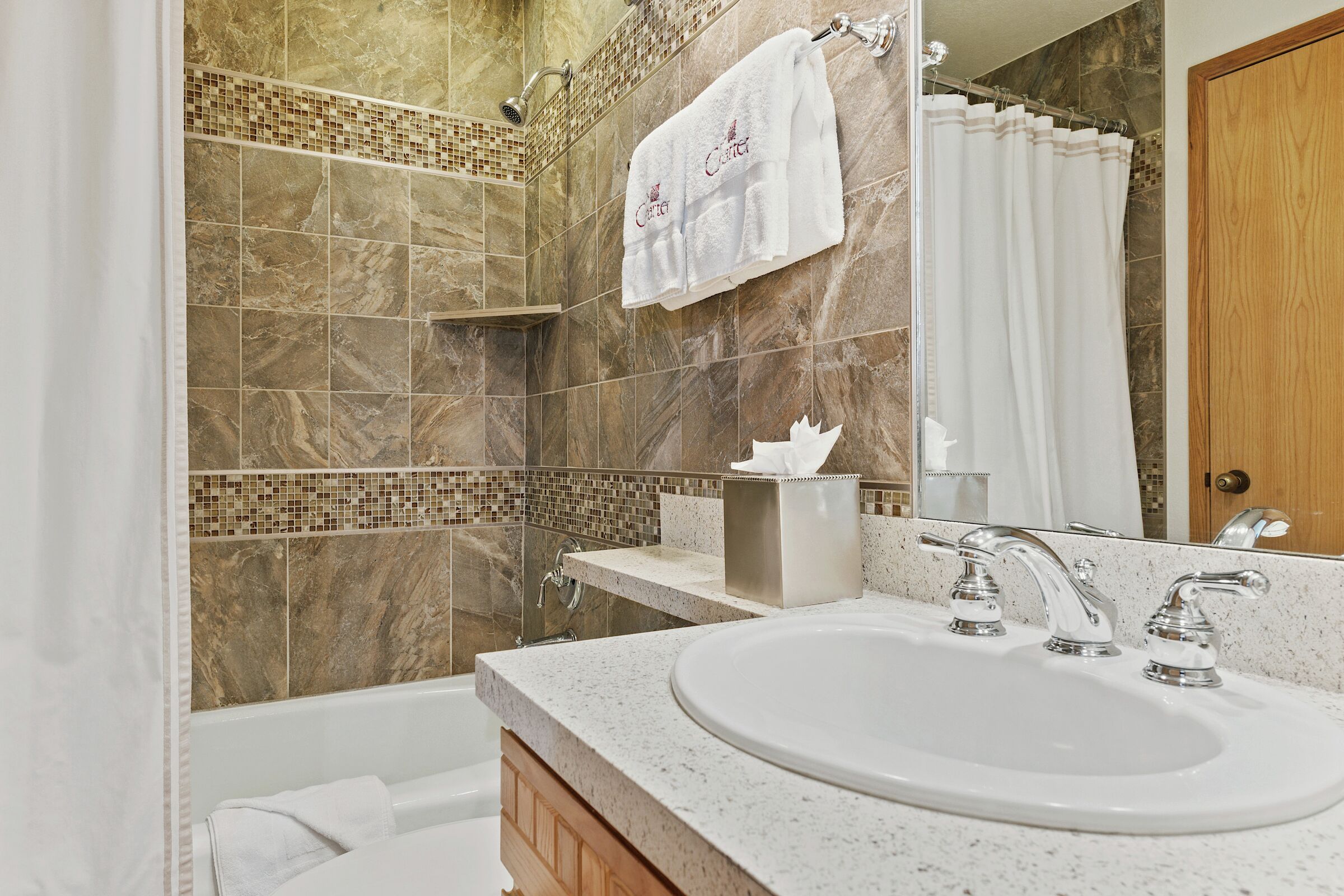 #B230 - Ensuite Bathroom