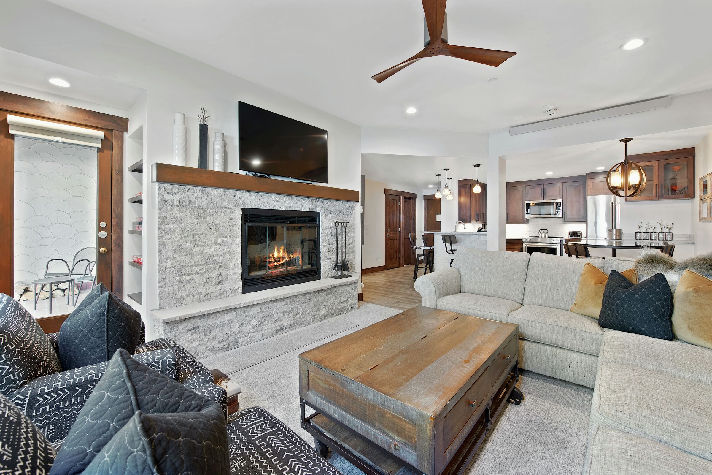 #A150 - Living Area