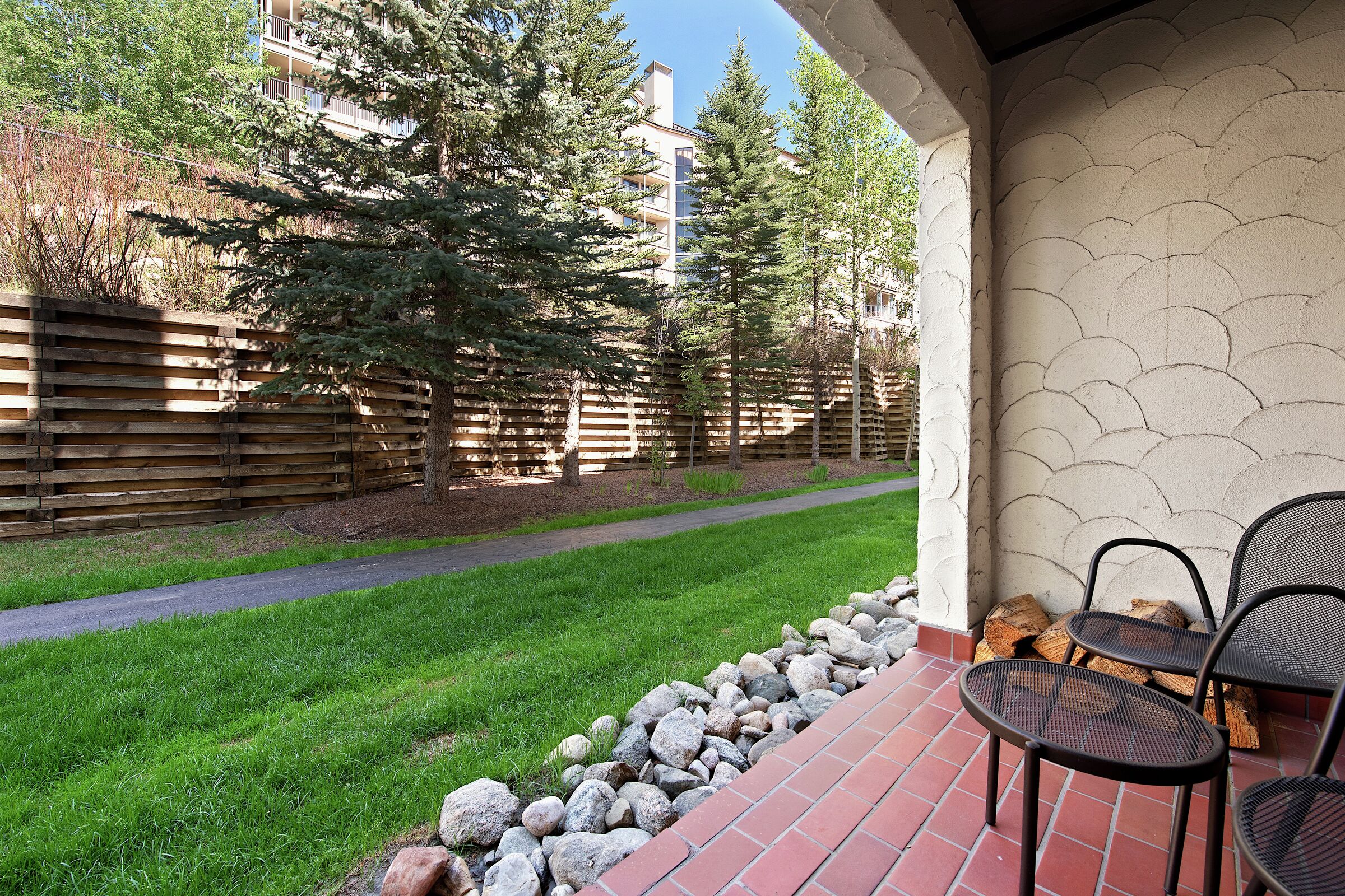#A150 - Patio