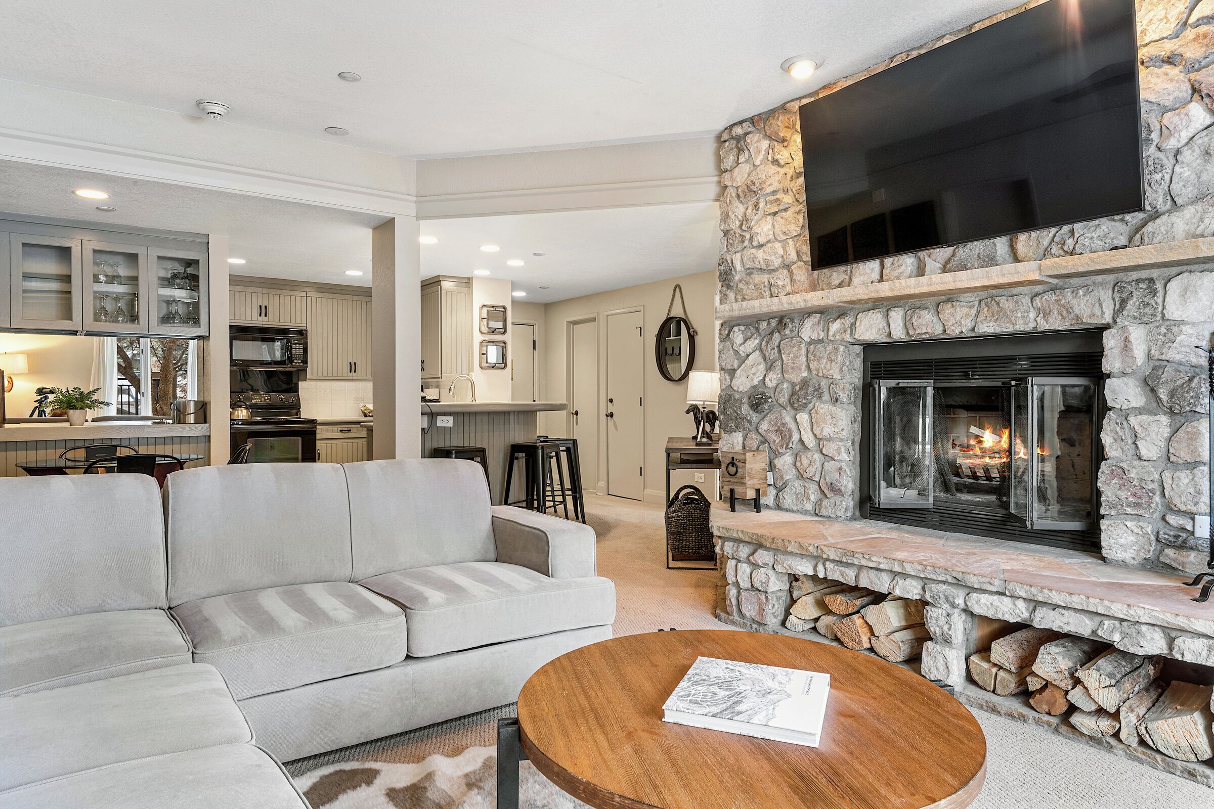 #D180 - Living Area