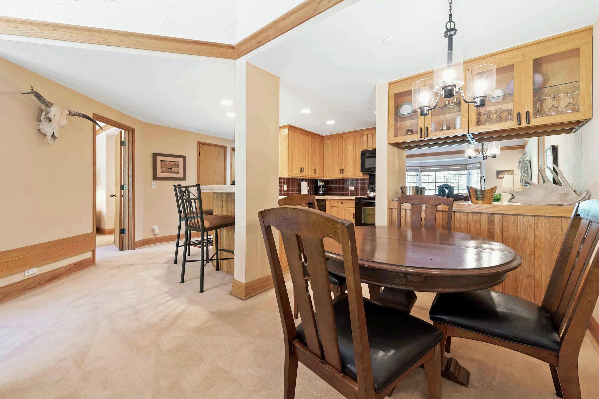 #D450 - Dining Room & Kitchen
