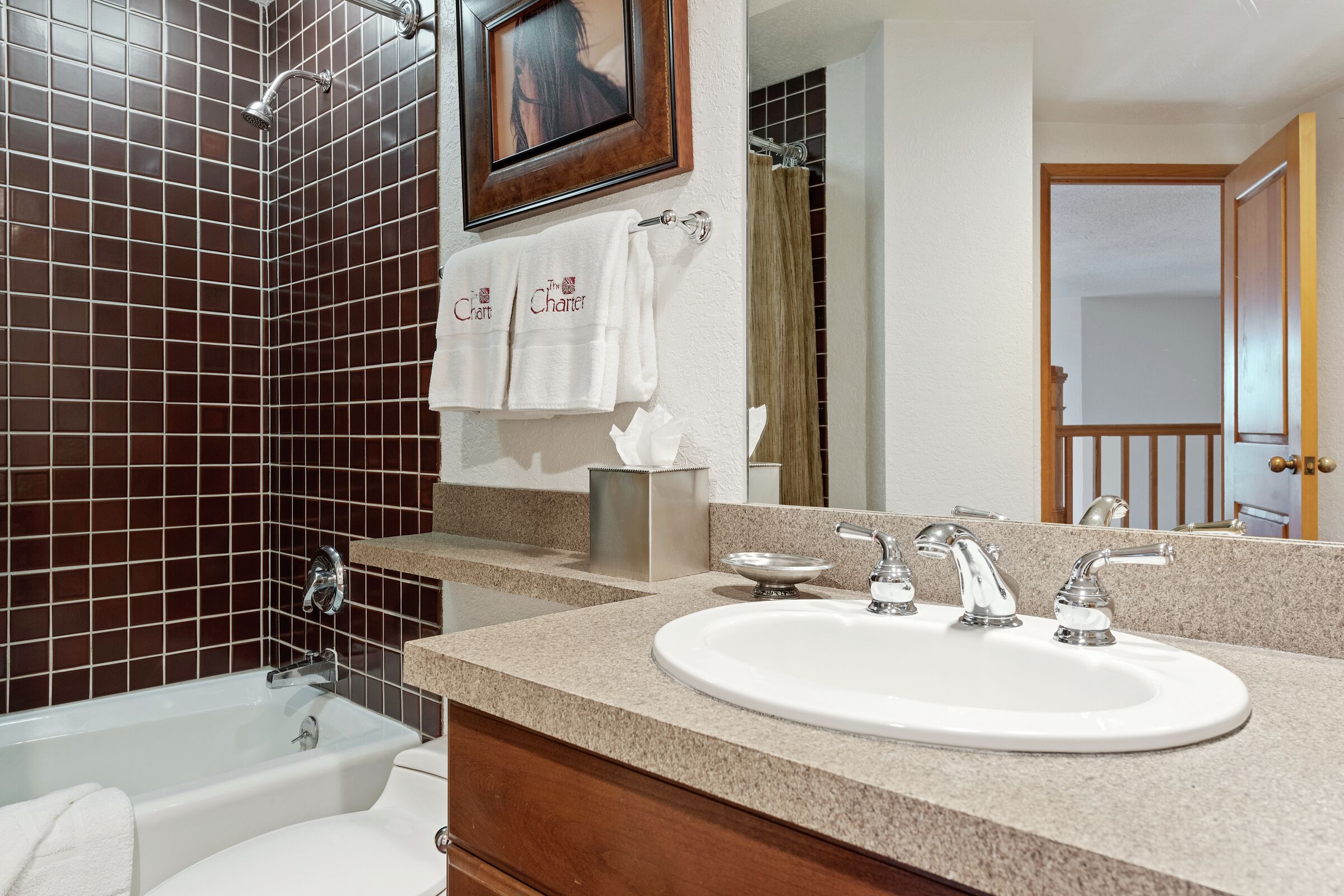 #L011 - Ensuite Bathroom