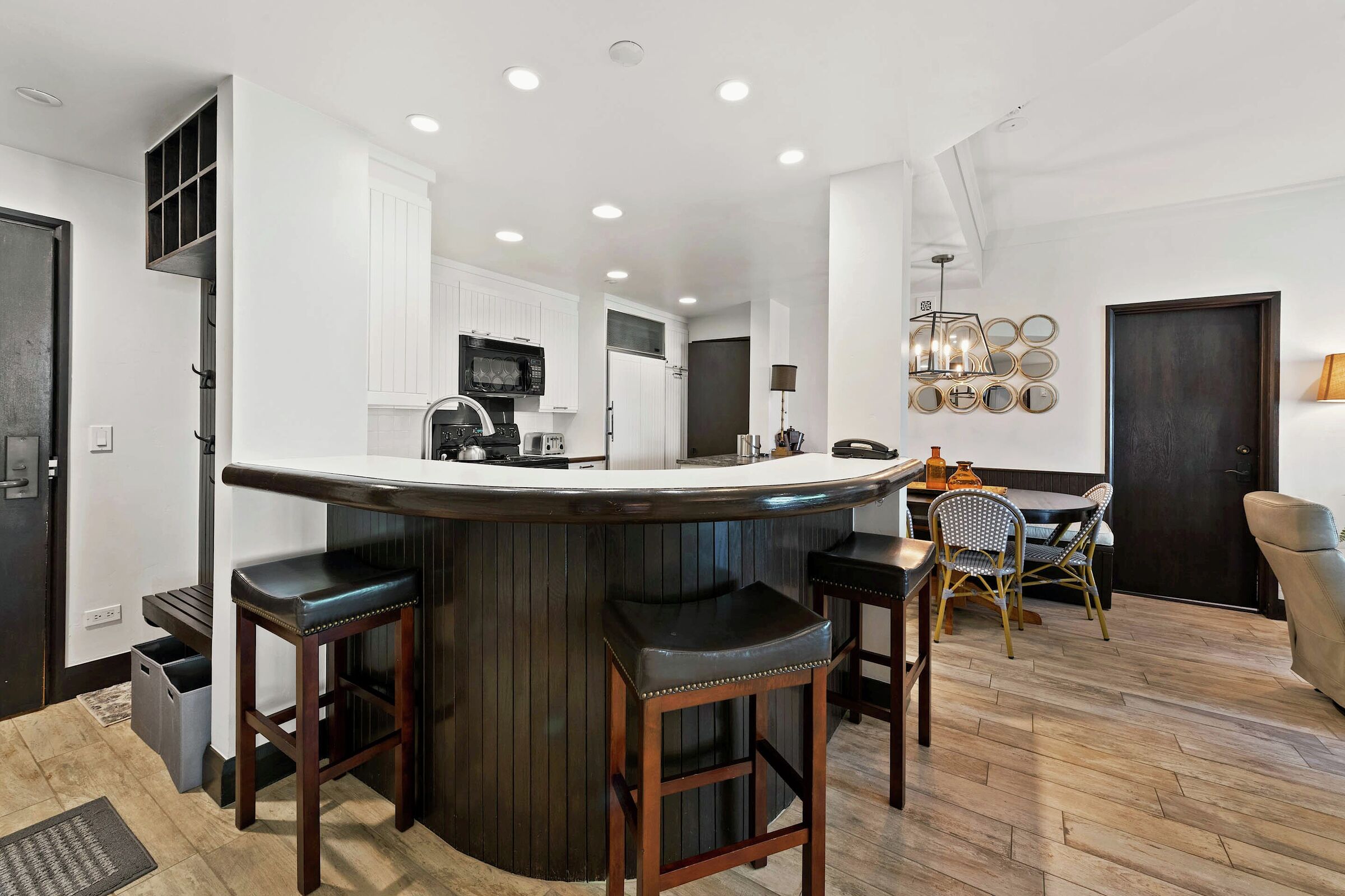 #B130 - Kitchen