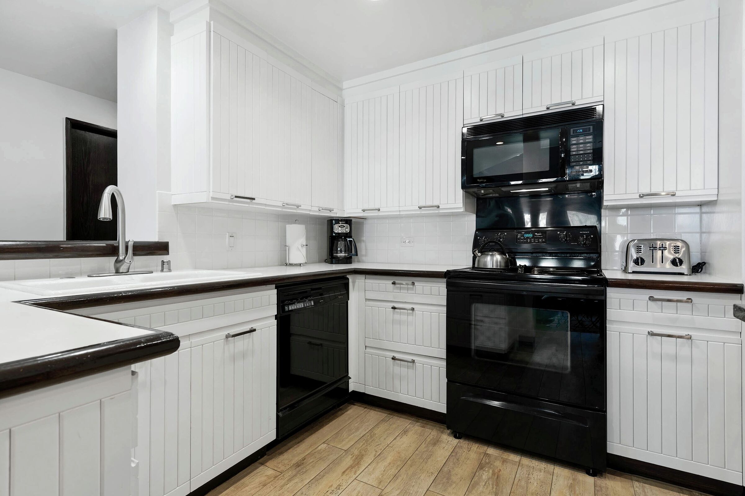 #B130 - Kitchen