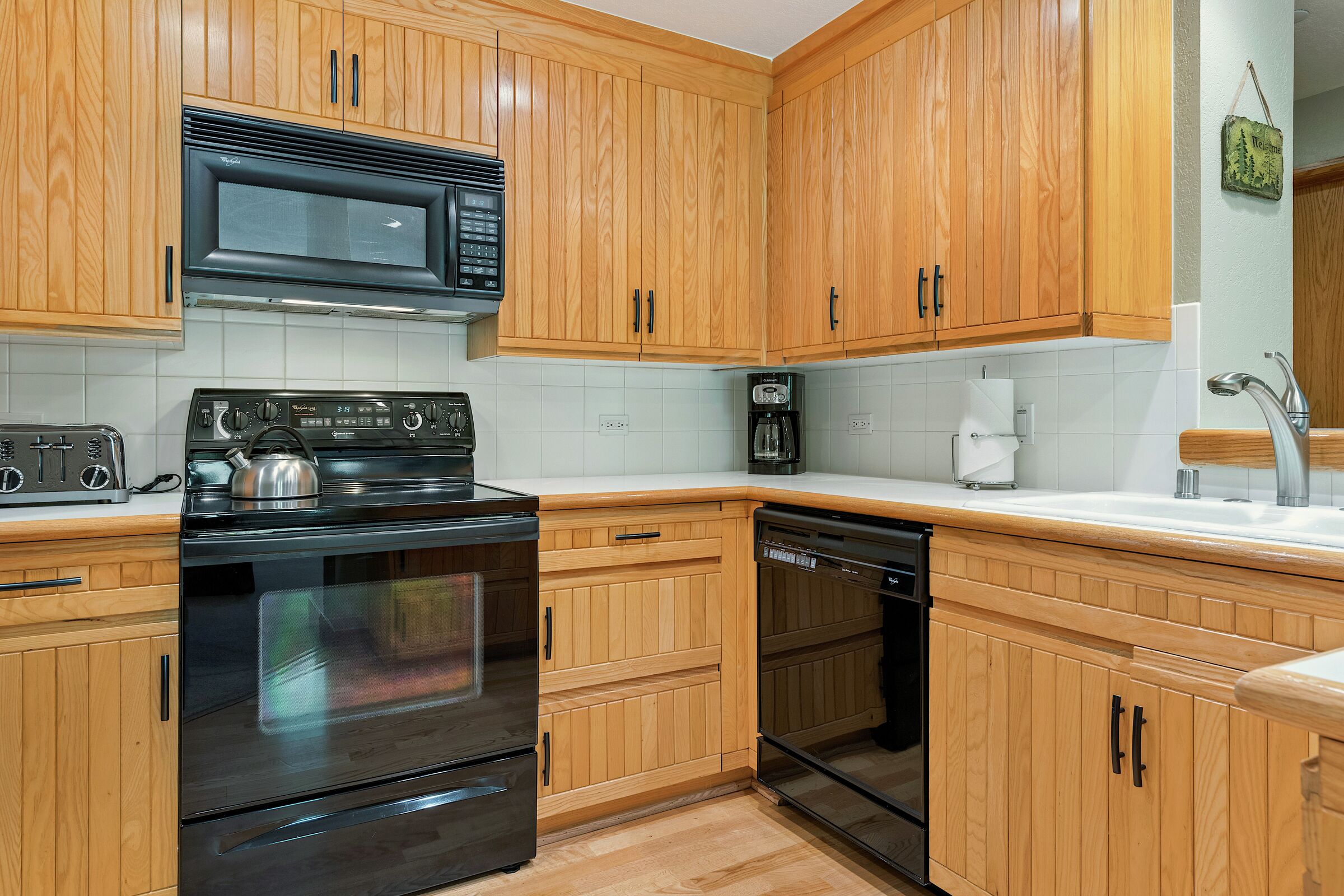 #B140 - Kitchen