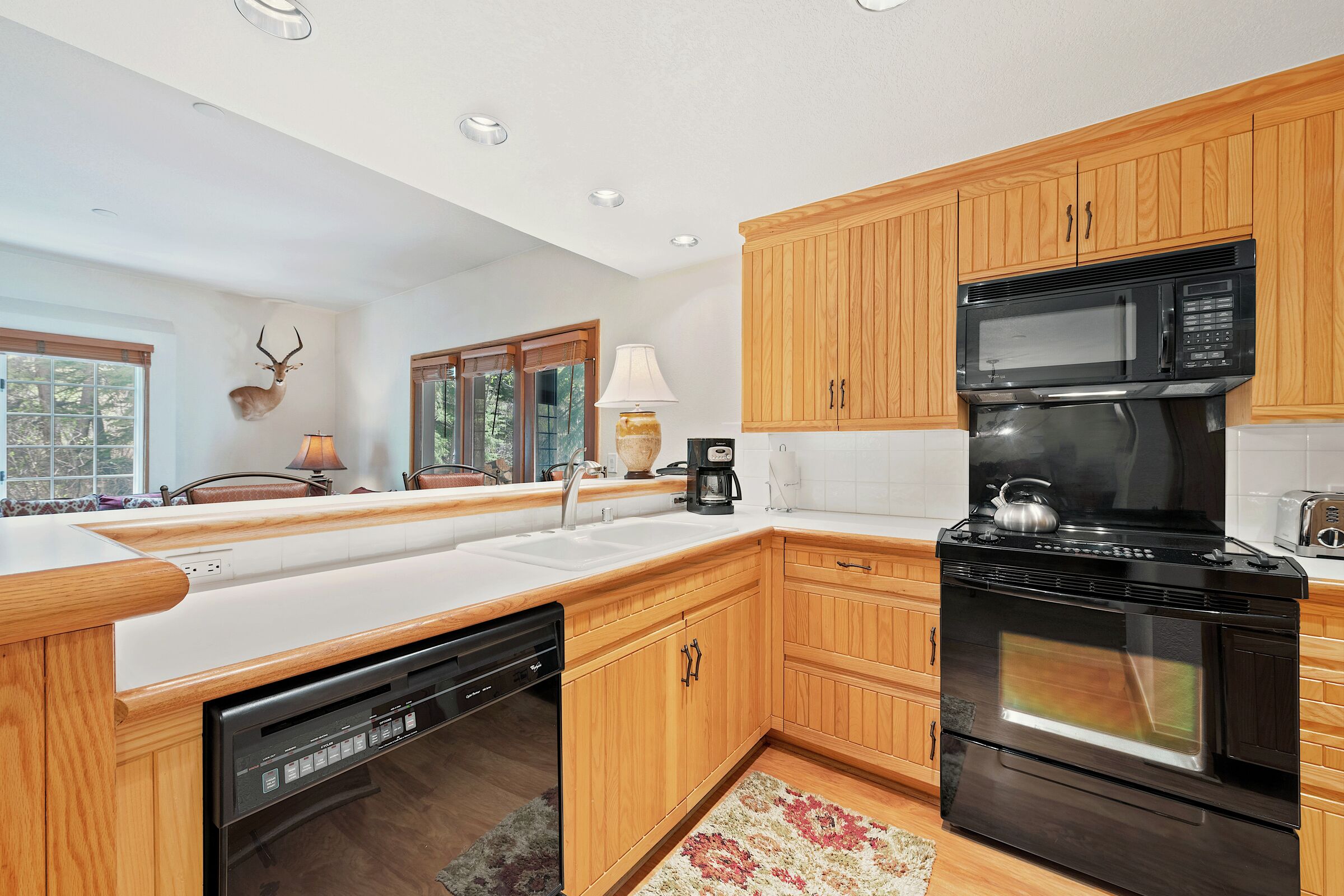 #C010 - Kitchen