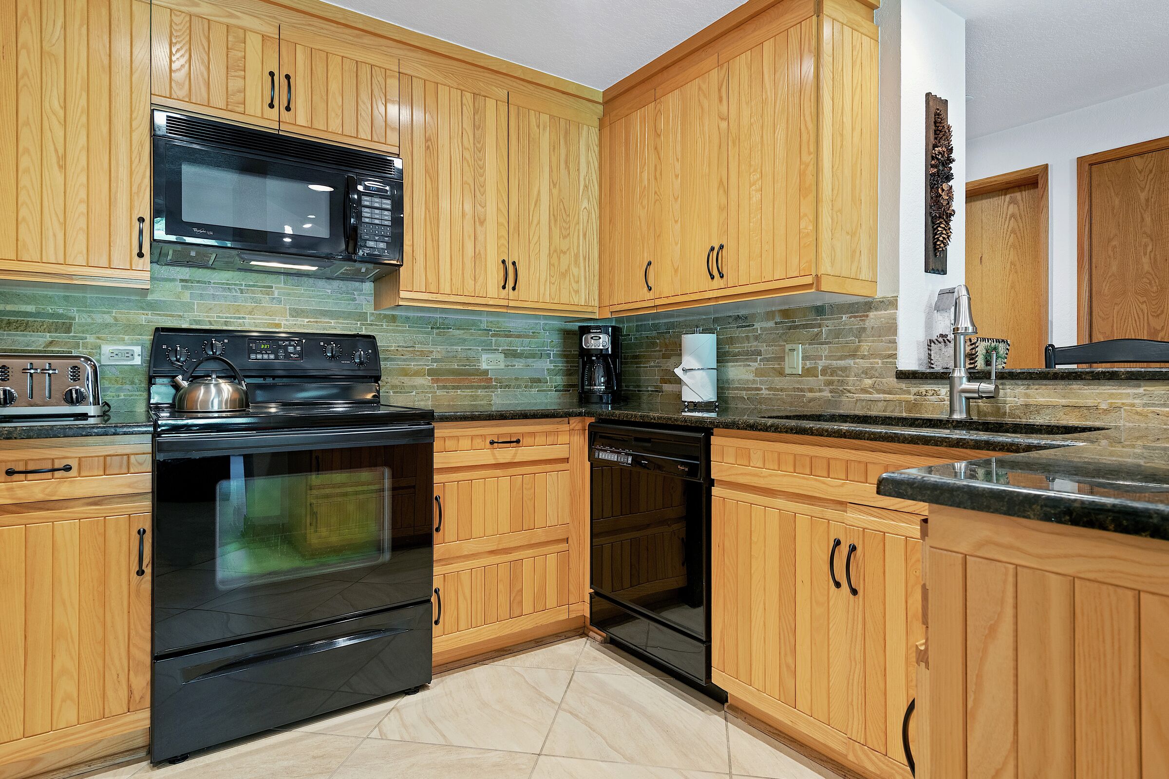 #D210 - Kitchen