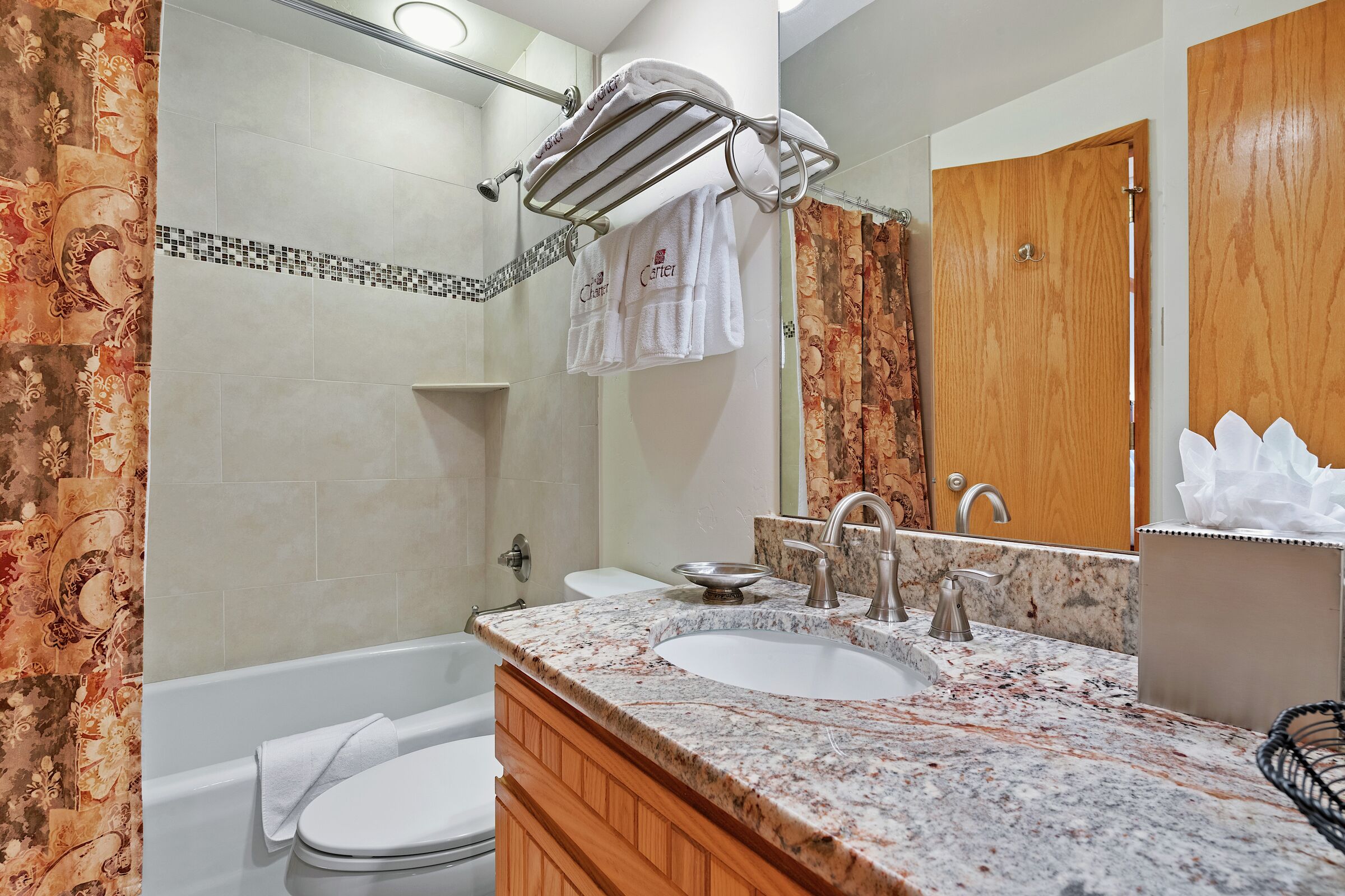 #D220 - Ensuite Bathroom