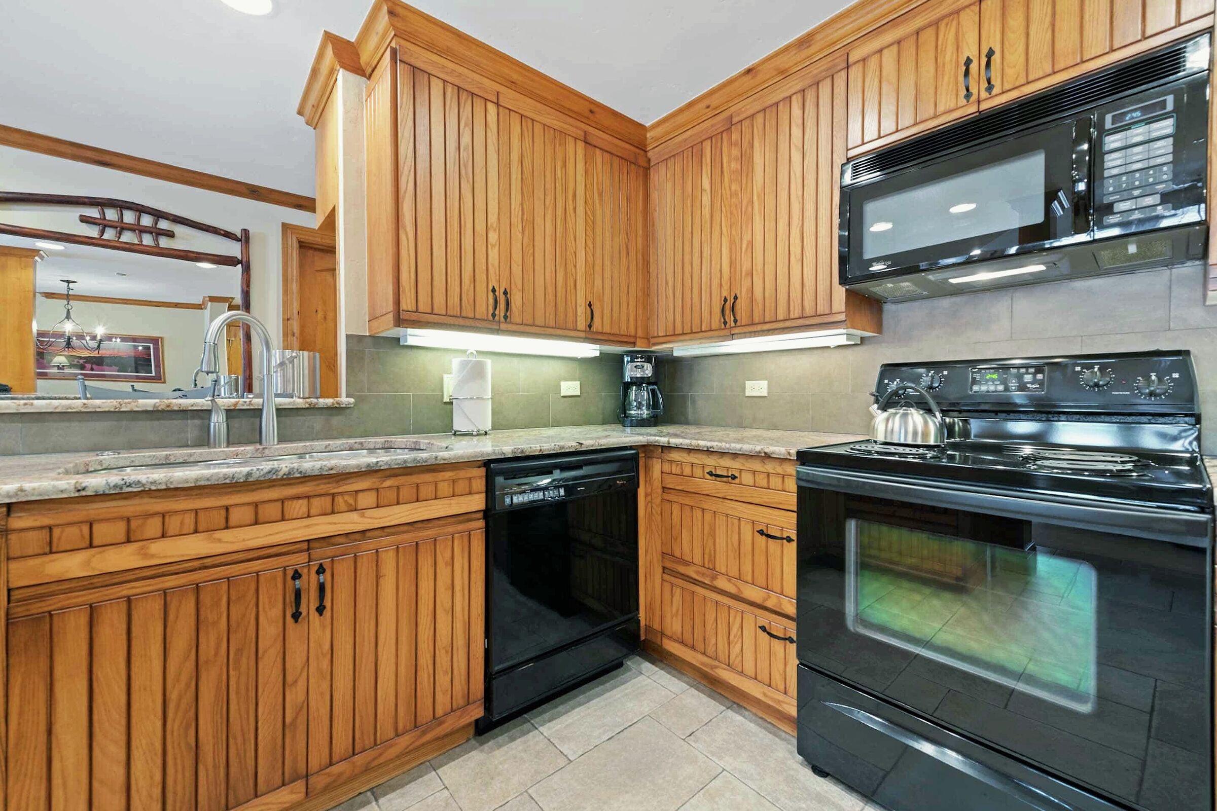 #D250 - Kitchen