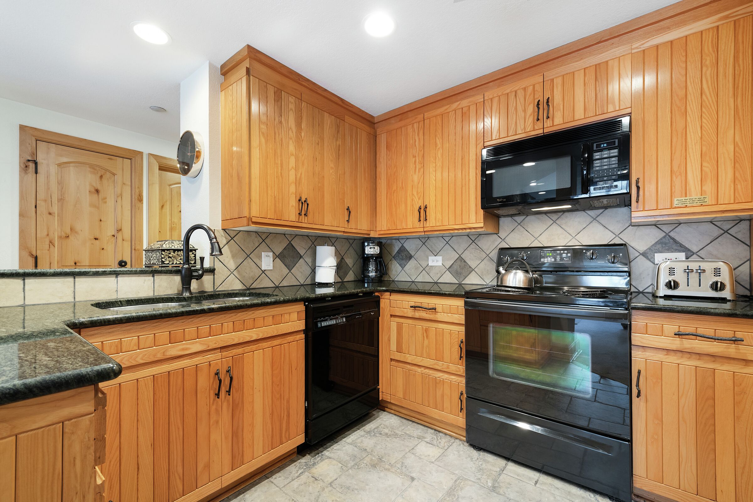 #D270 - Kitchen