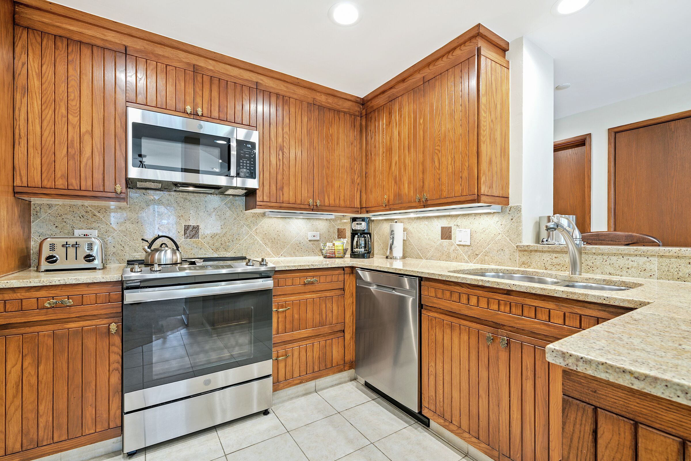 #D280 - Kitchen