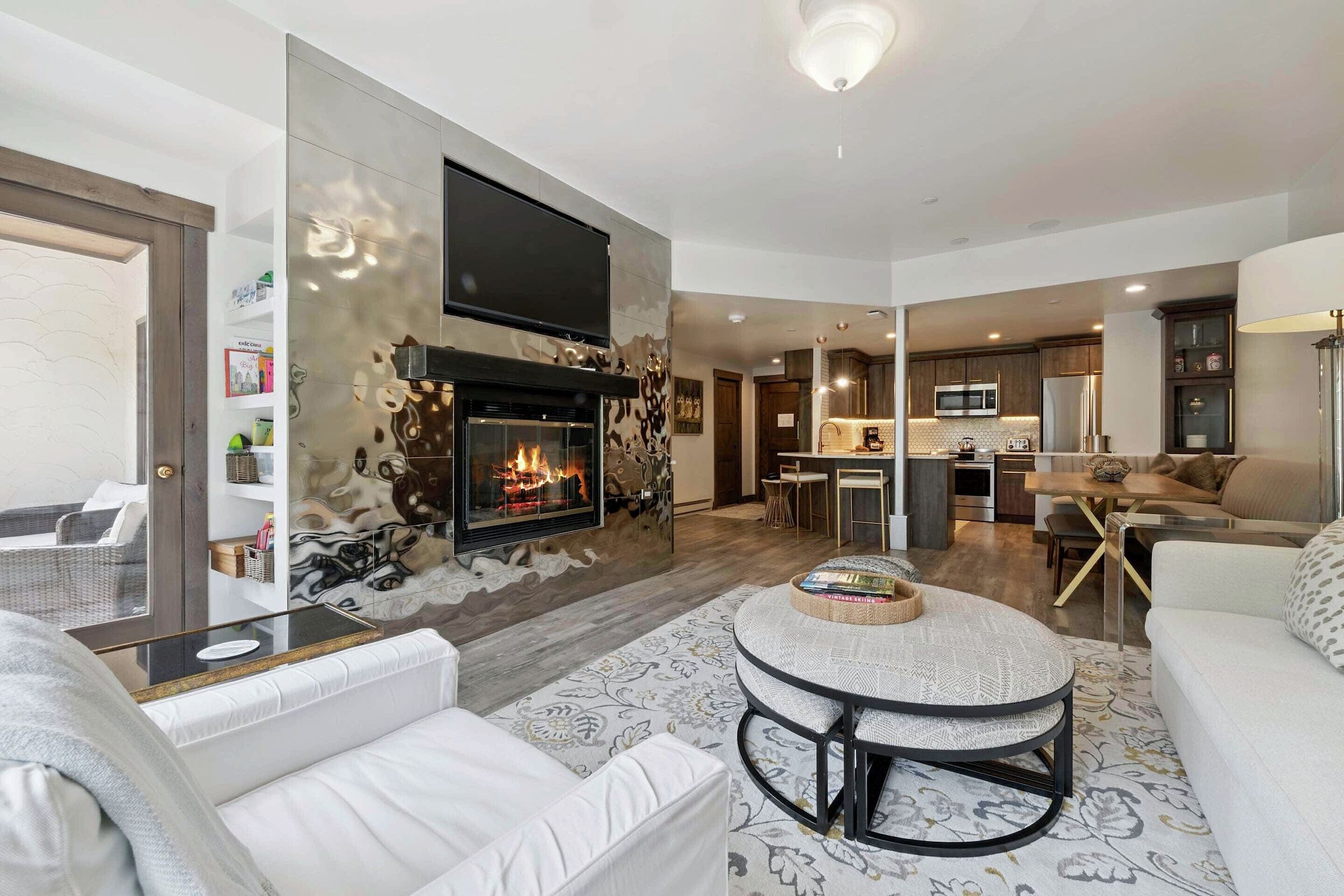 #D350 - Living Area
