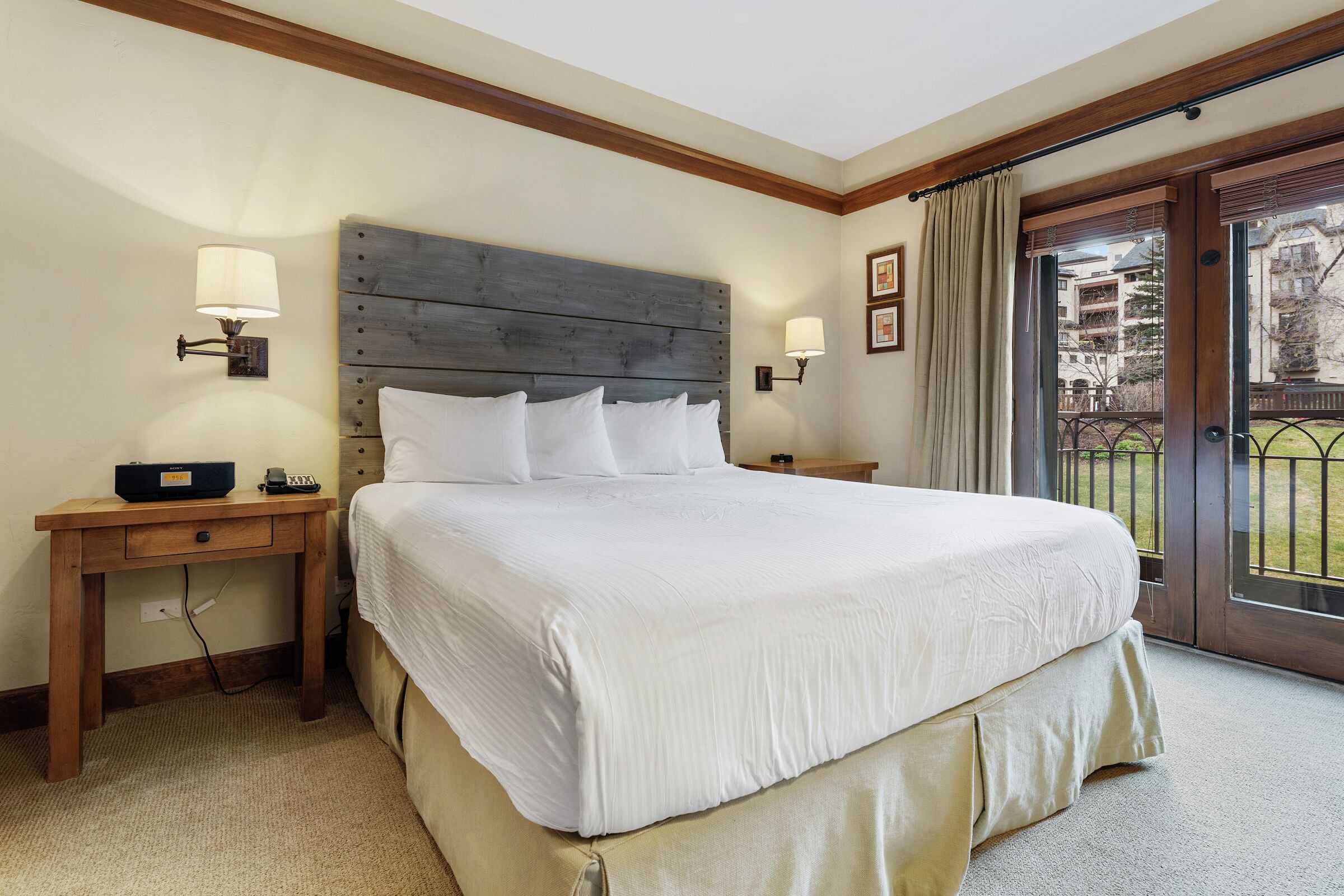 #E110 - Bedroom