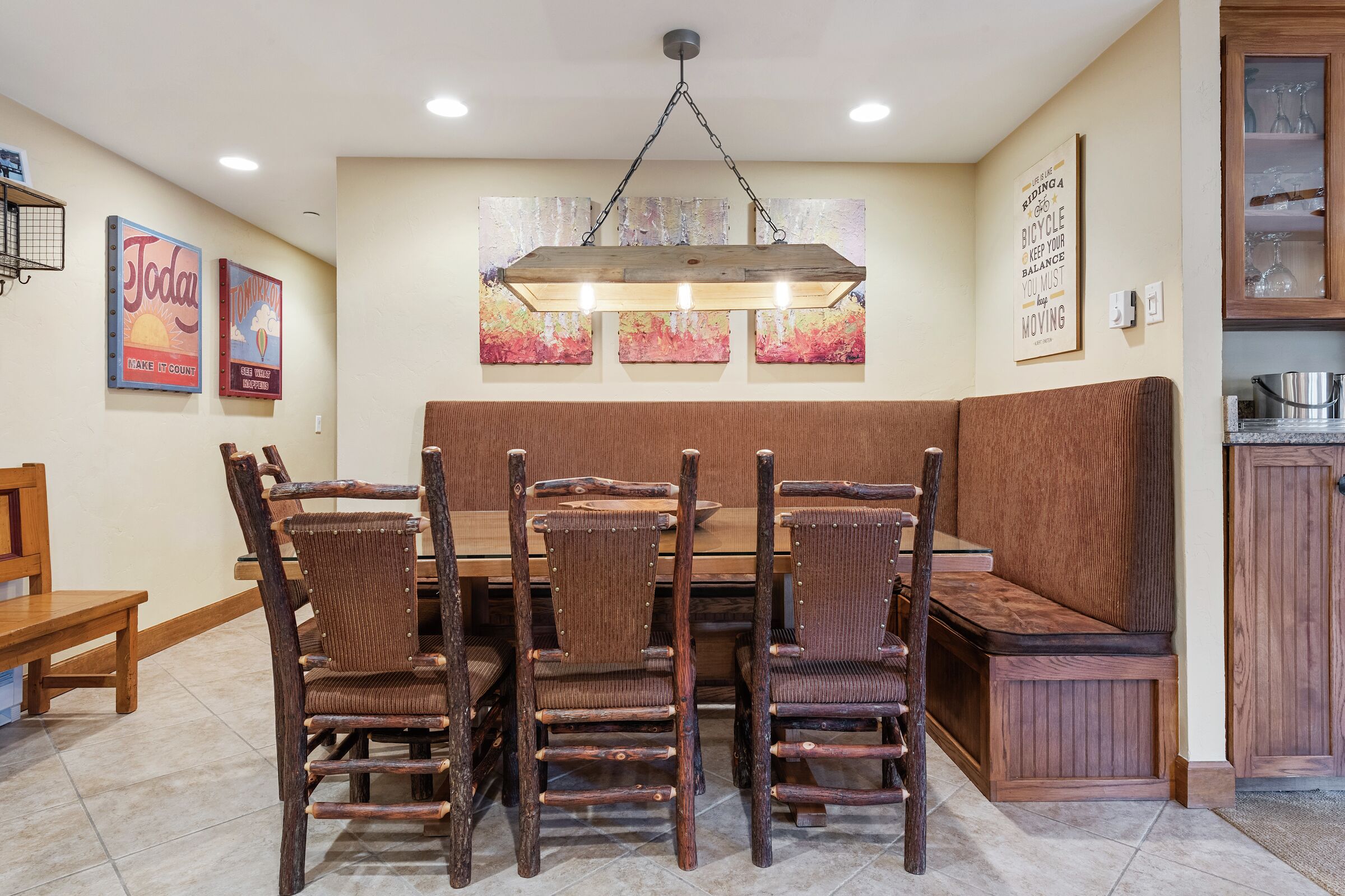 #E110 - Dining Area