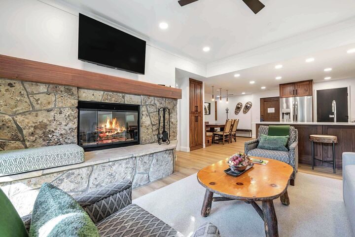 #E130 - Living Area