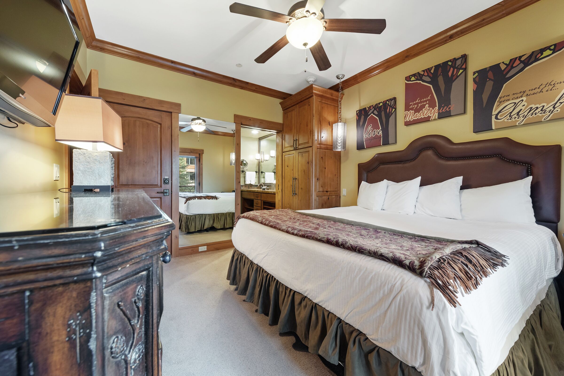 #E140 - Bedroom