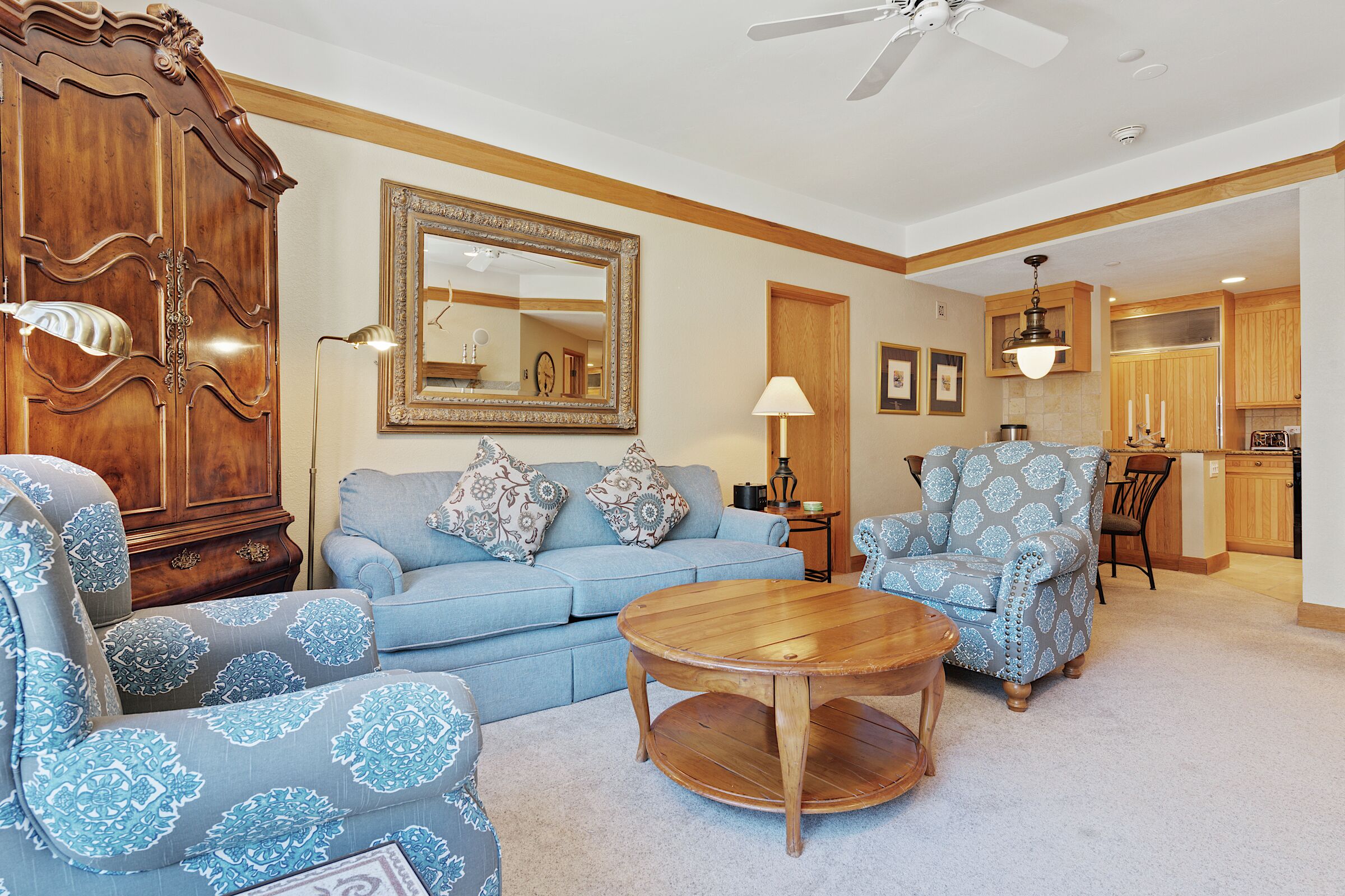 #F310 - Living Area