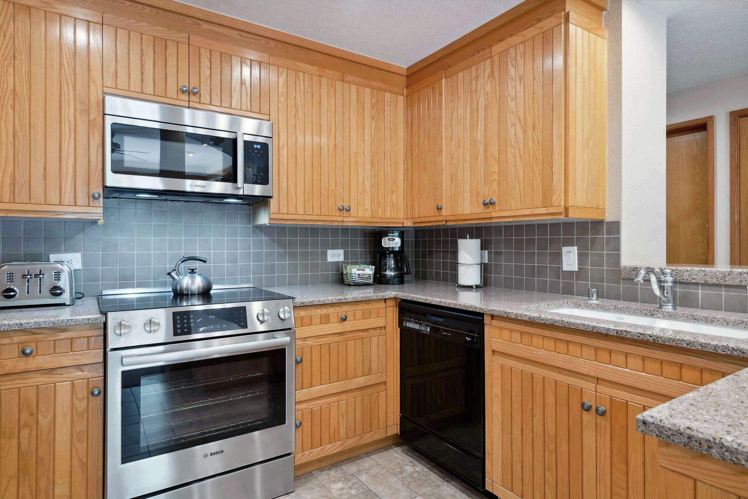 #F330 - Kitchen
