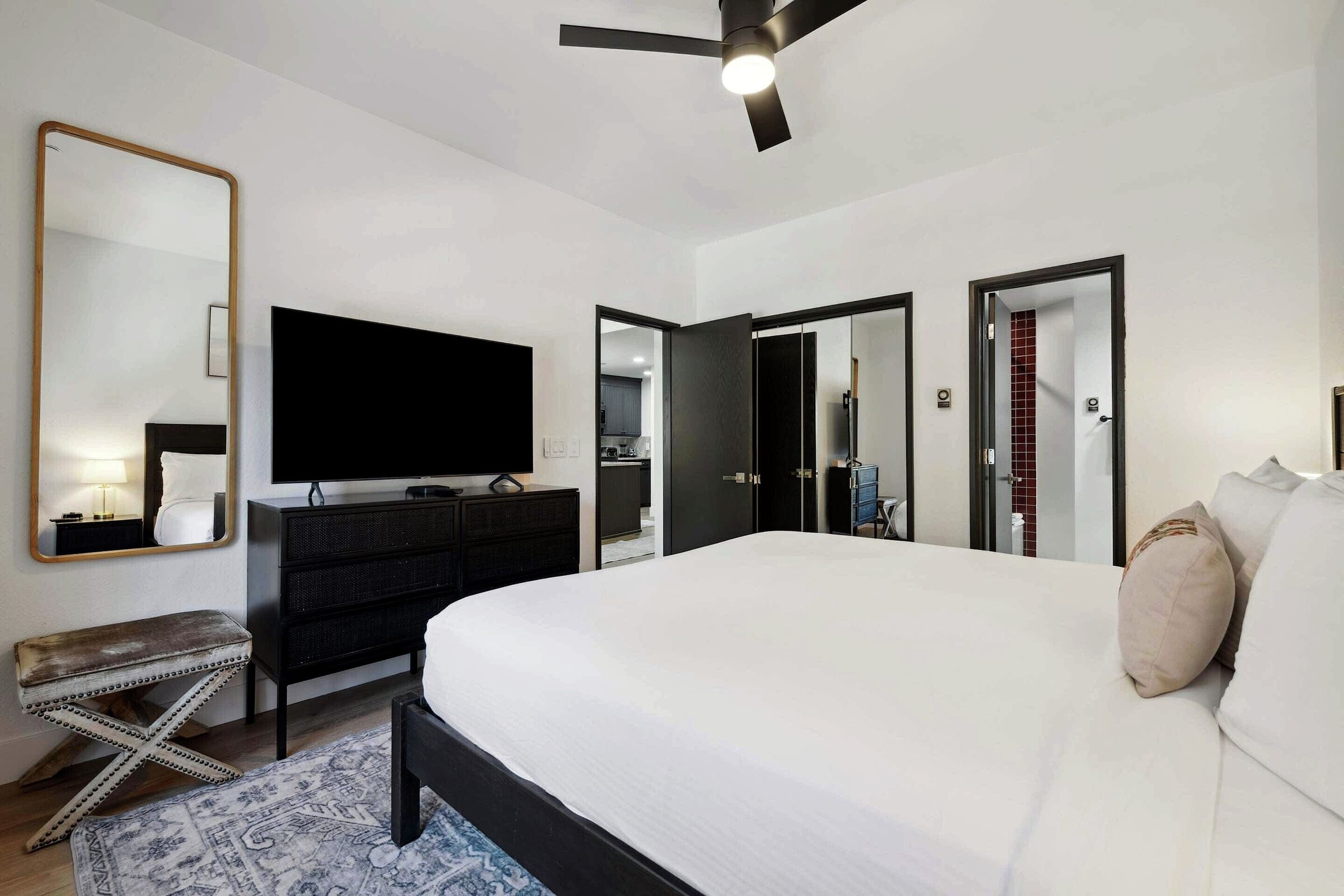 #G120 - Bedroom