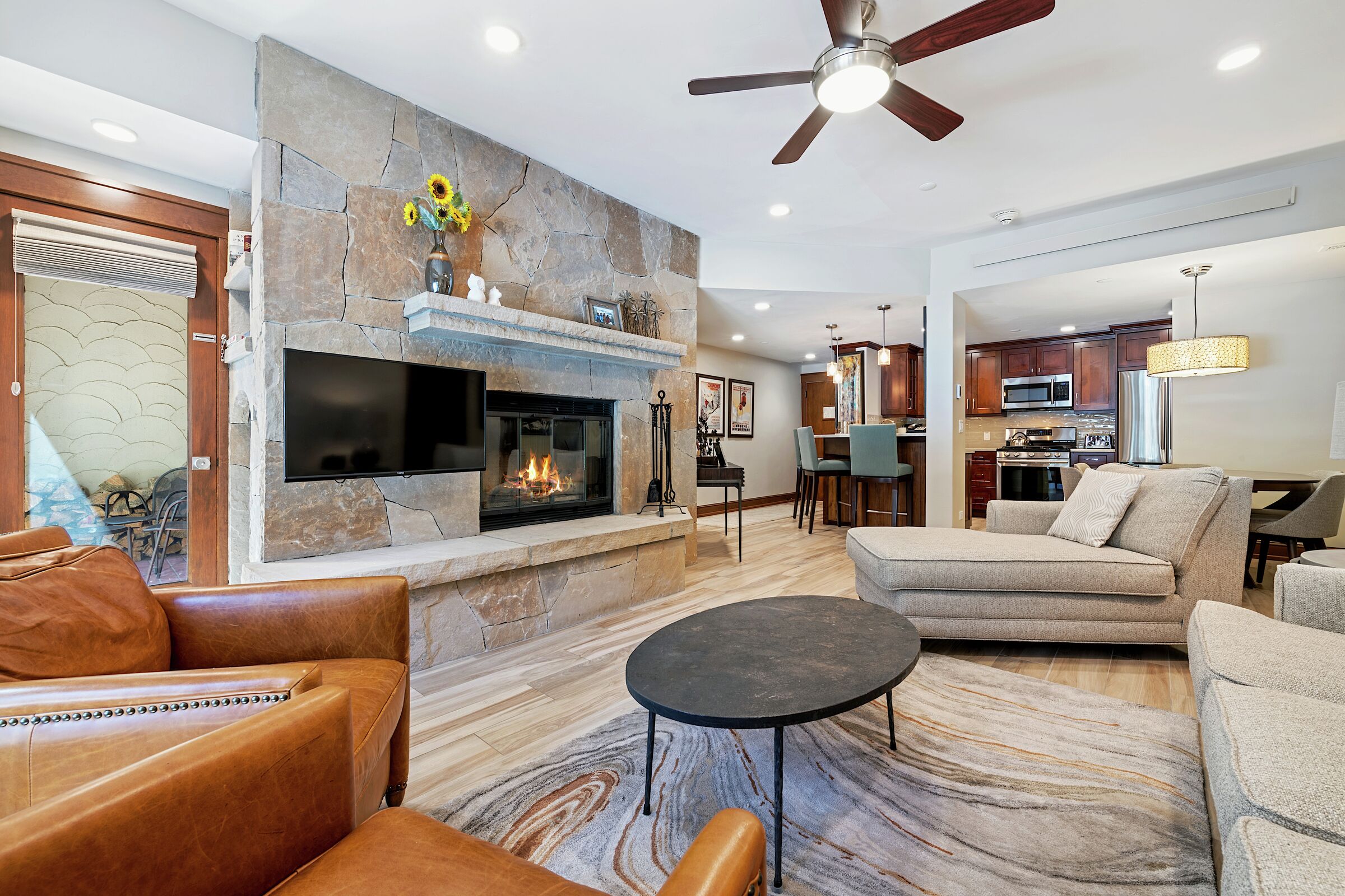 #G130 - Living Area
