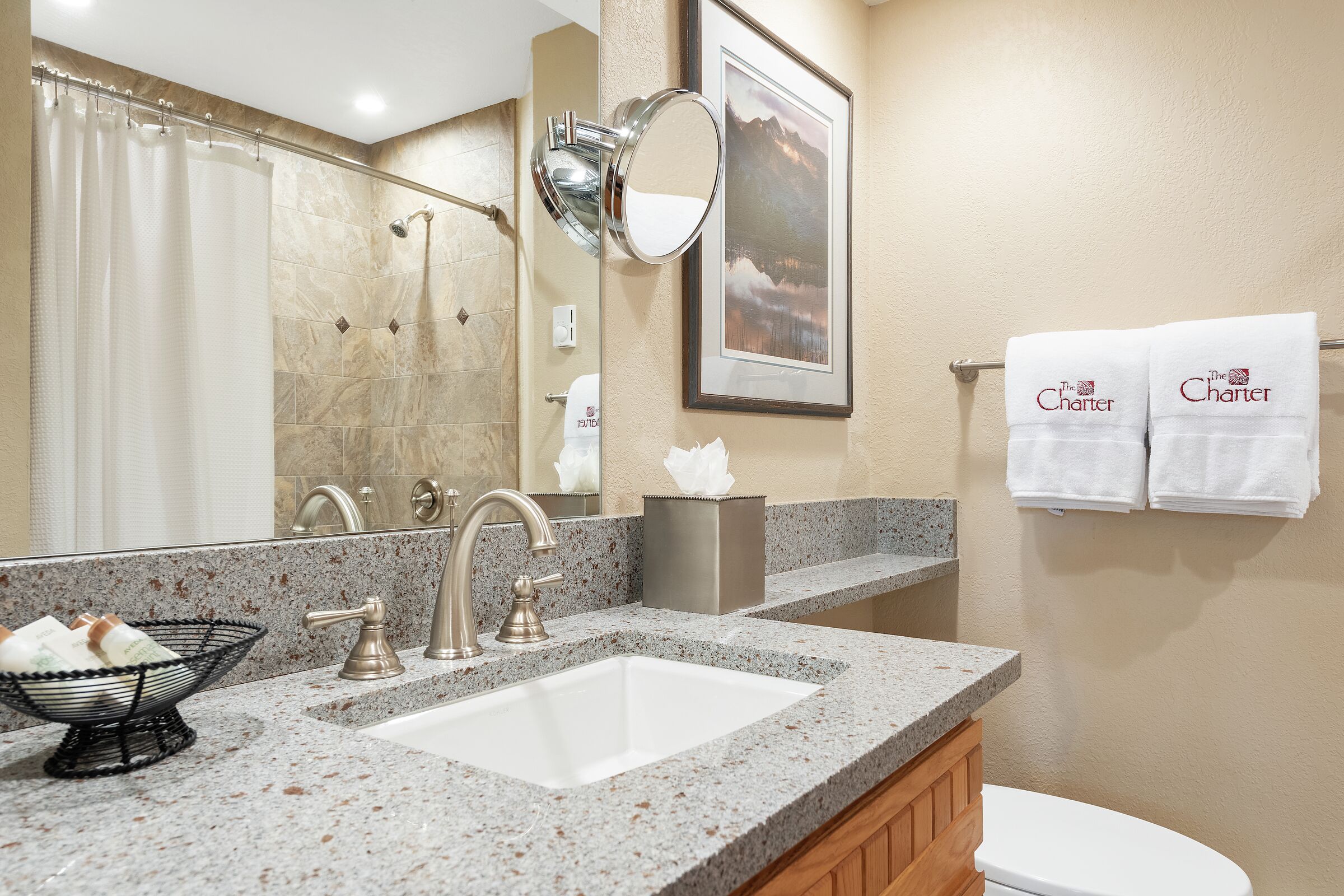 #G210 - Ensuite Bathroom