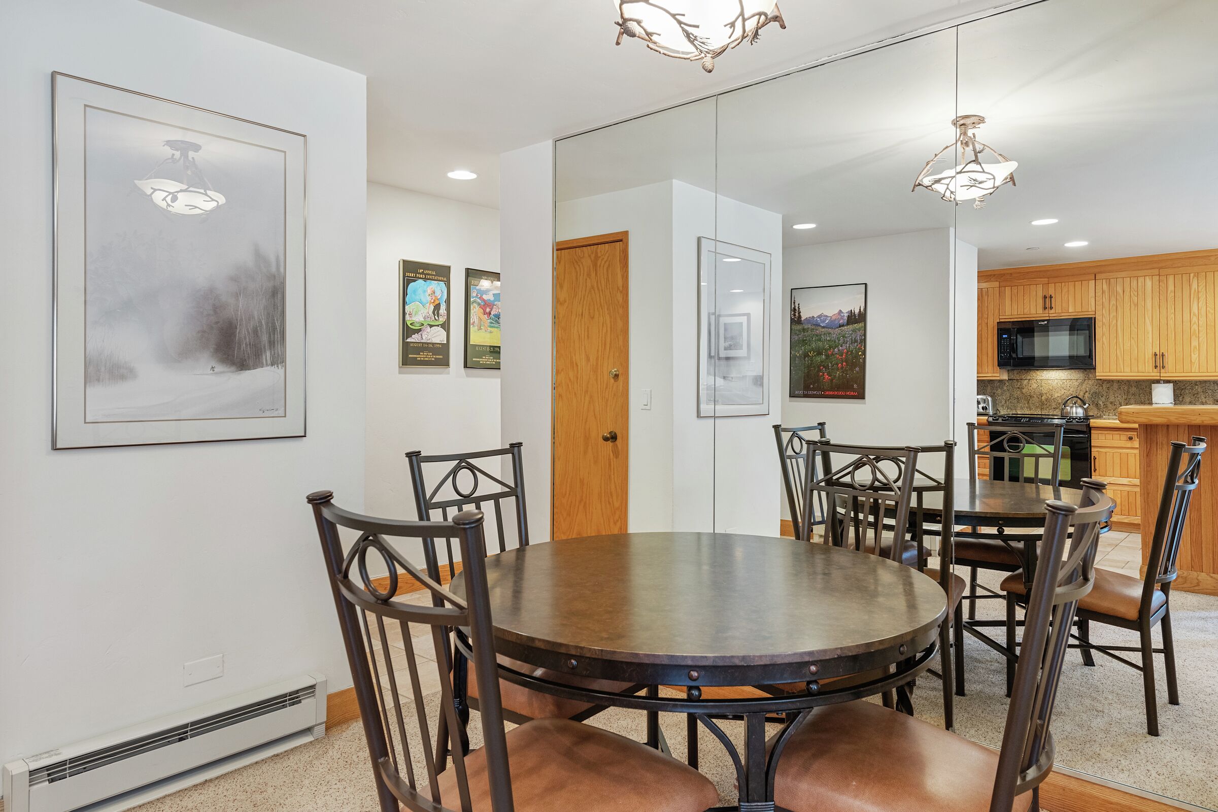 #E010 - Dining Area