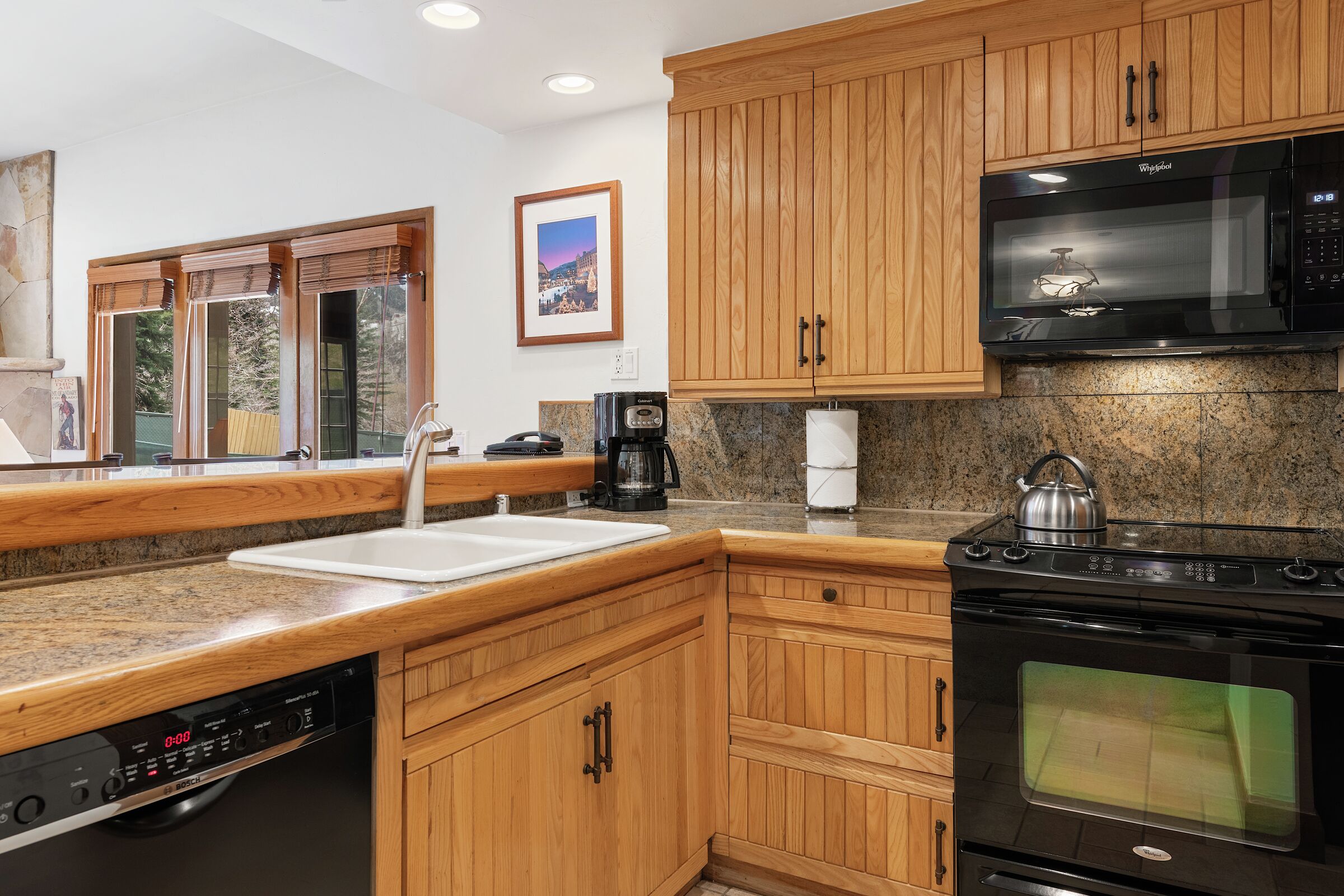 #E010 - Kitchen