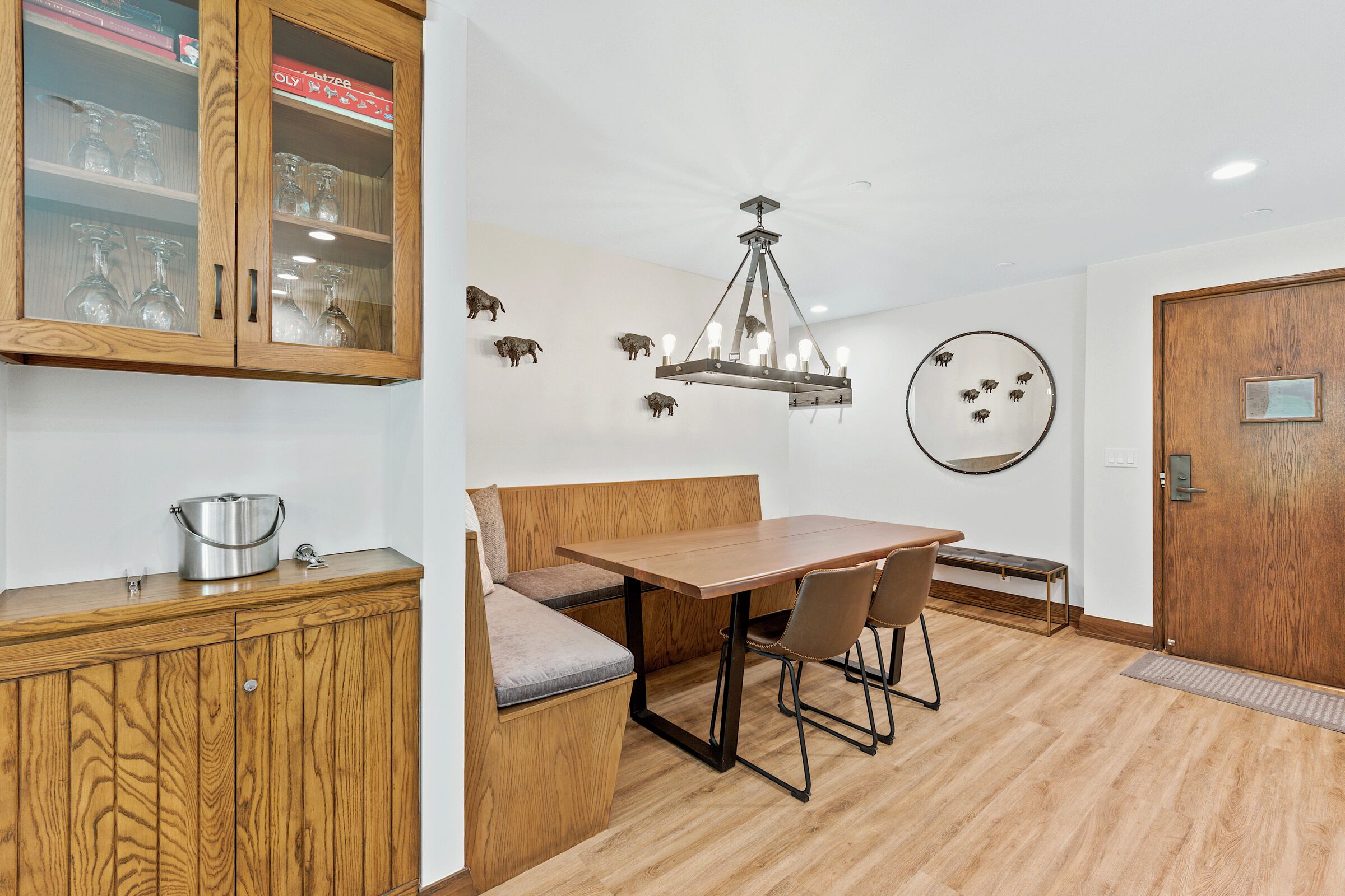 #E030 - Dining Area