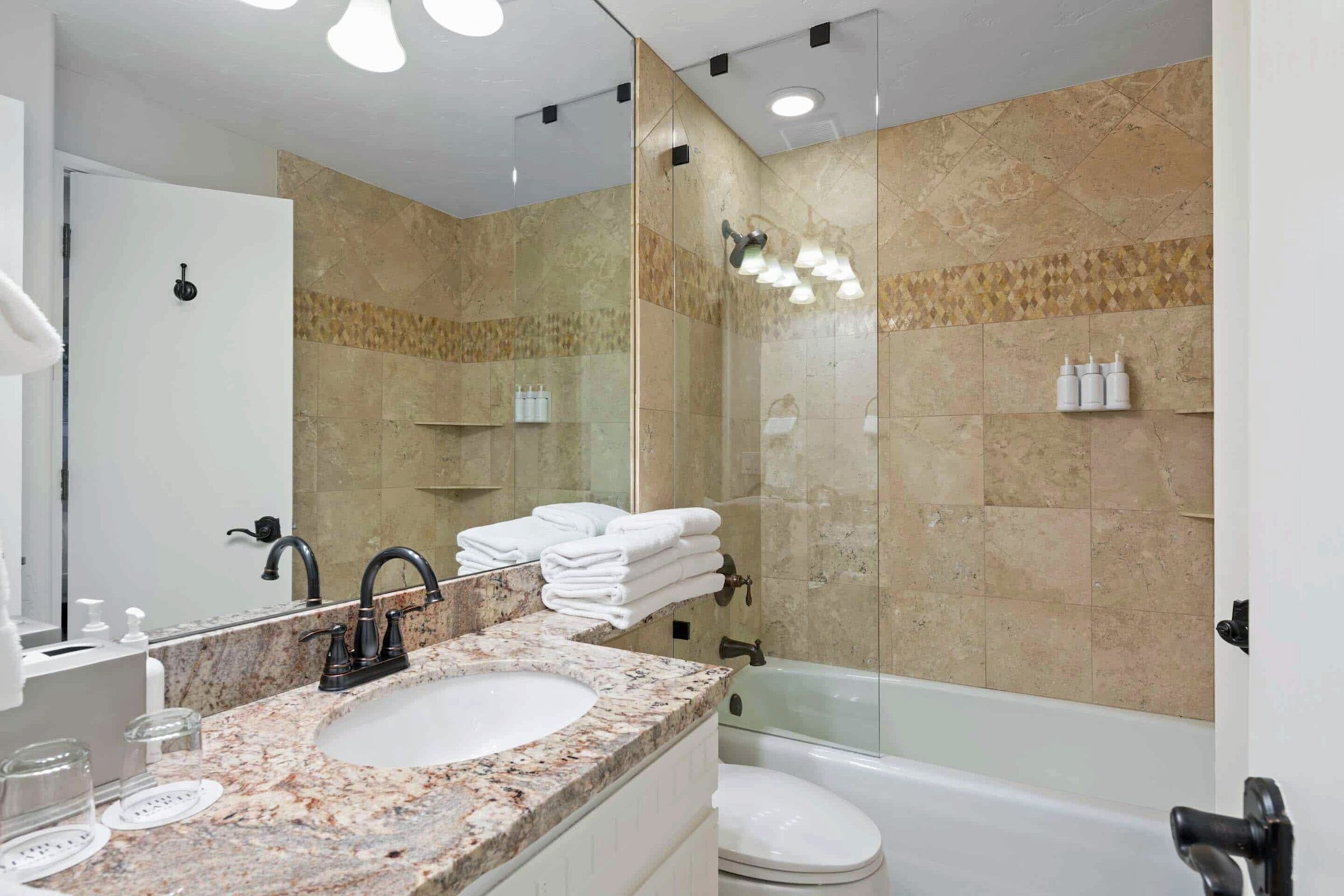 #A360 - Ensuite Bathroom