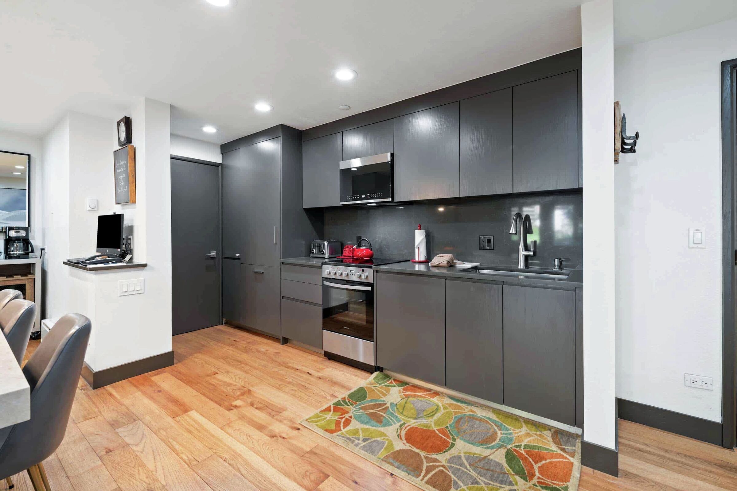#B110 - Kitchen