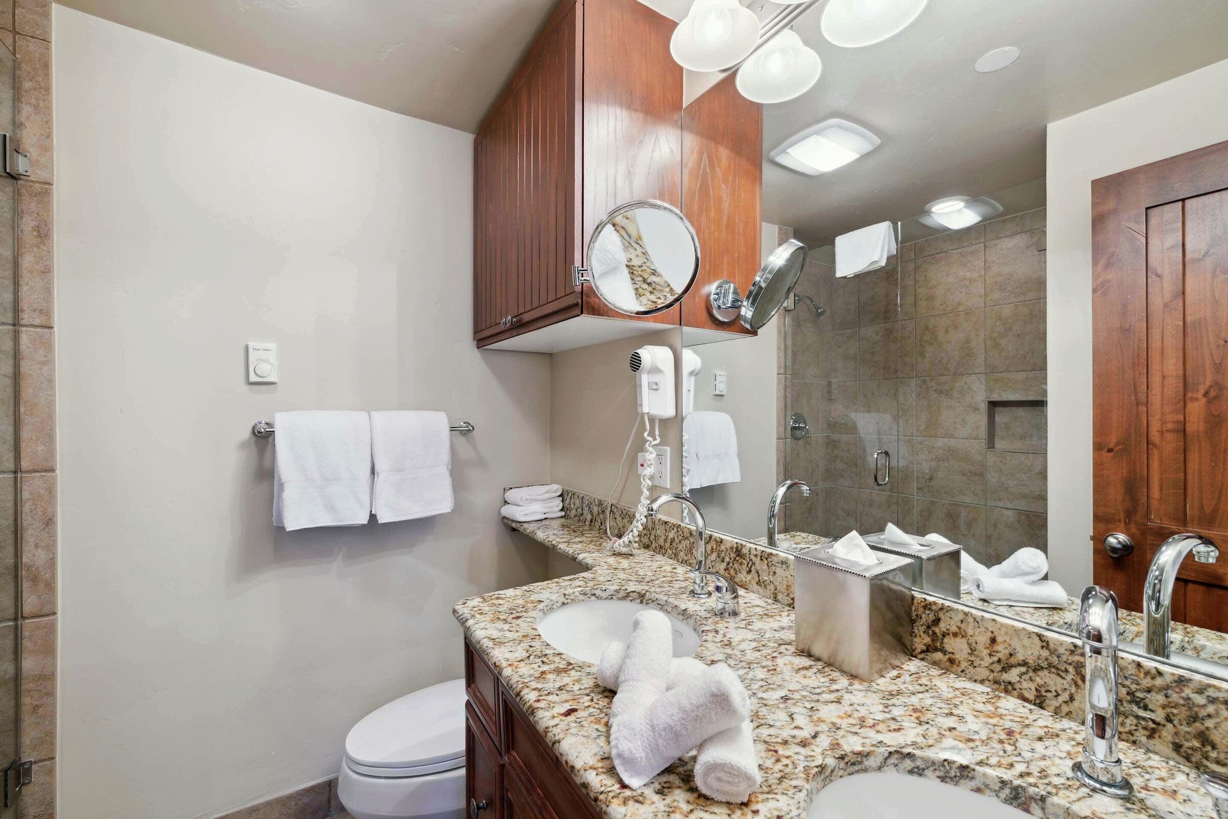 #G420 - Bathroom